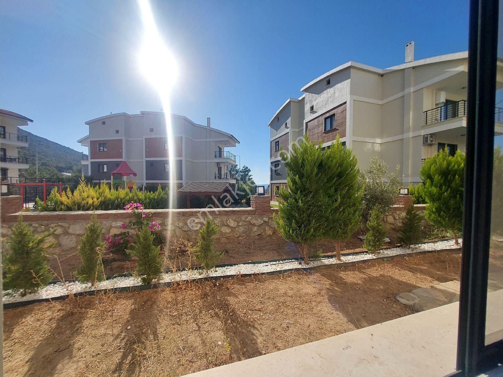 2+1 Site İçerisinde Havuzlu, Otoparklı Denize Yürüme Mesafesinde - Görsel 3