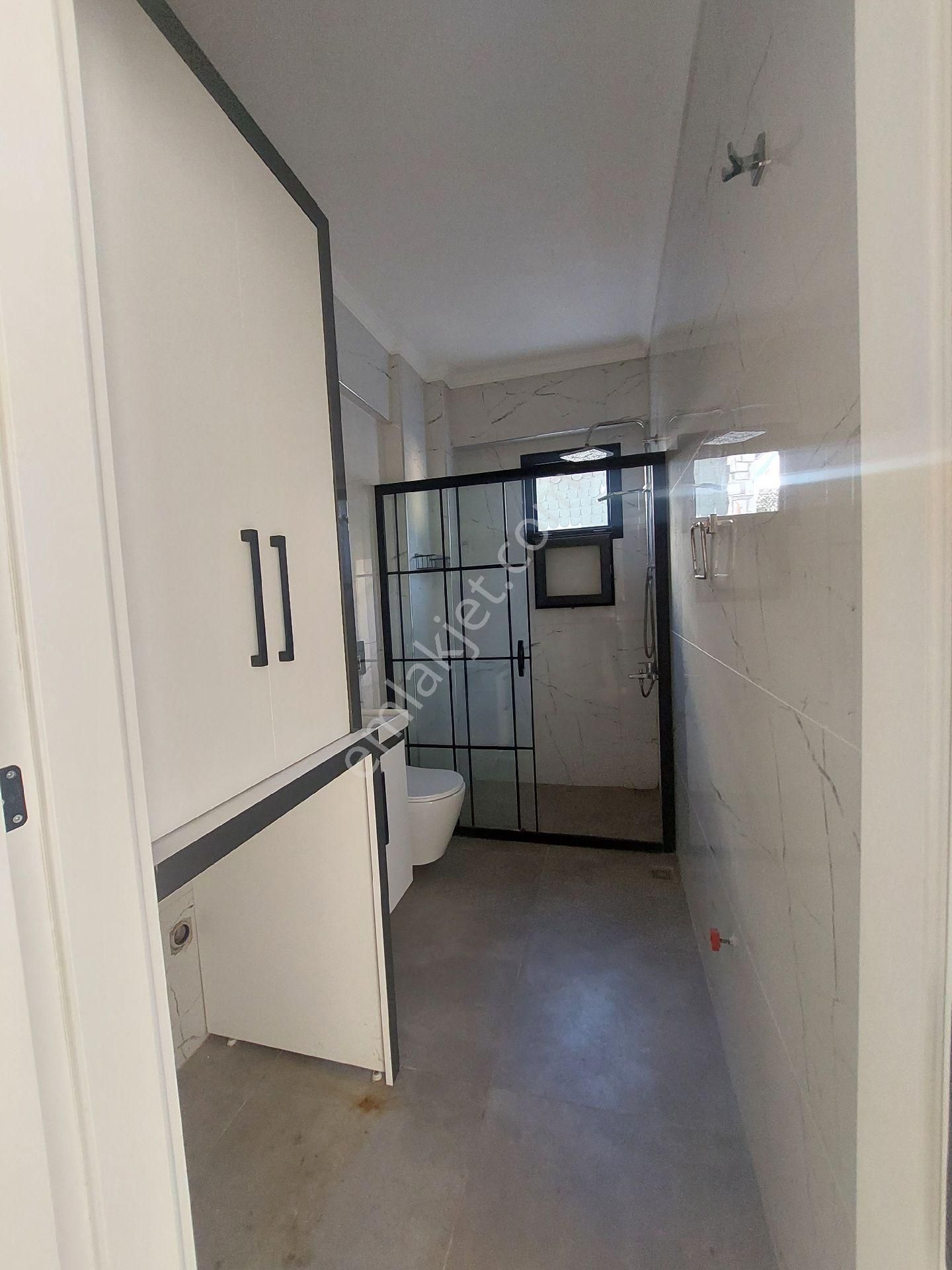 2+1 Site İçerisinde Havuzlu, Otoparklı Denize Yürüme Mesafesinde - Görsel 23