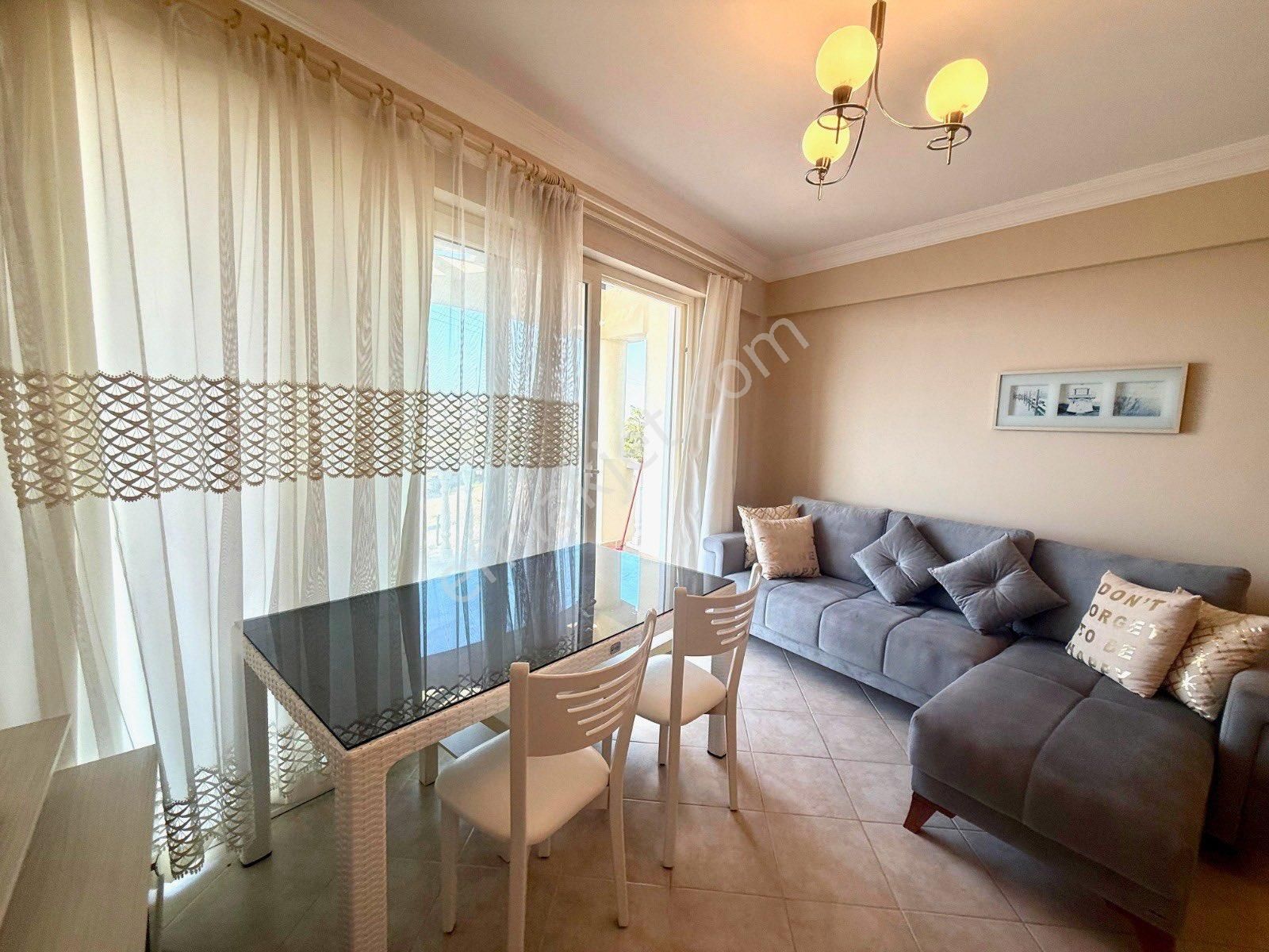 Full Deniz Manzaralı Daire Özel Plajlı Sitede Ön Blokta Köşe Ev Yatırım Fırsatı İndirimli Ev Acil - Görsel 7