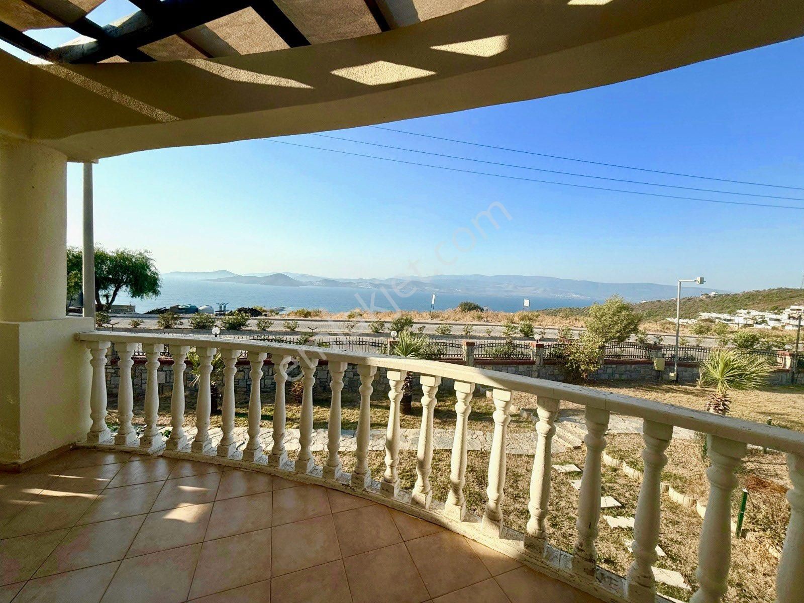 Full Deniz Manzaralı Daire Özel Plajlı Sitede Ön Blokta Köşe Ev Yatırım Fırsatı İndirimli Ev Acil - Görsel 13