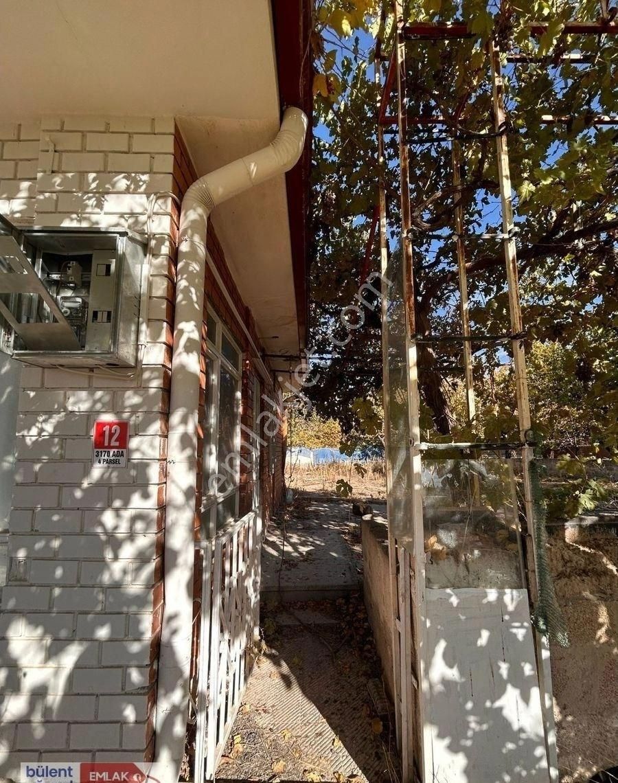 Aşiyan Sitesinde 352m2 Satılık 4 Kat İmarlı Arsafavorilerime Ekleyazdırfacebook İle Paylaş X İle Pay