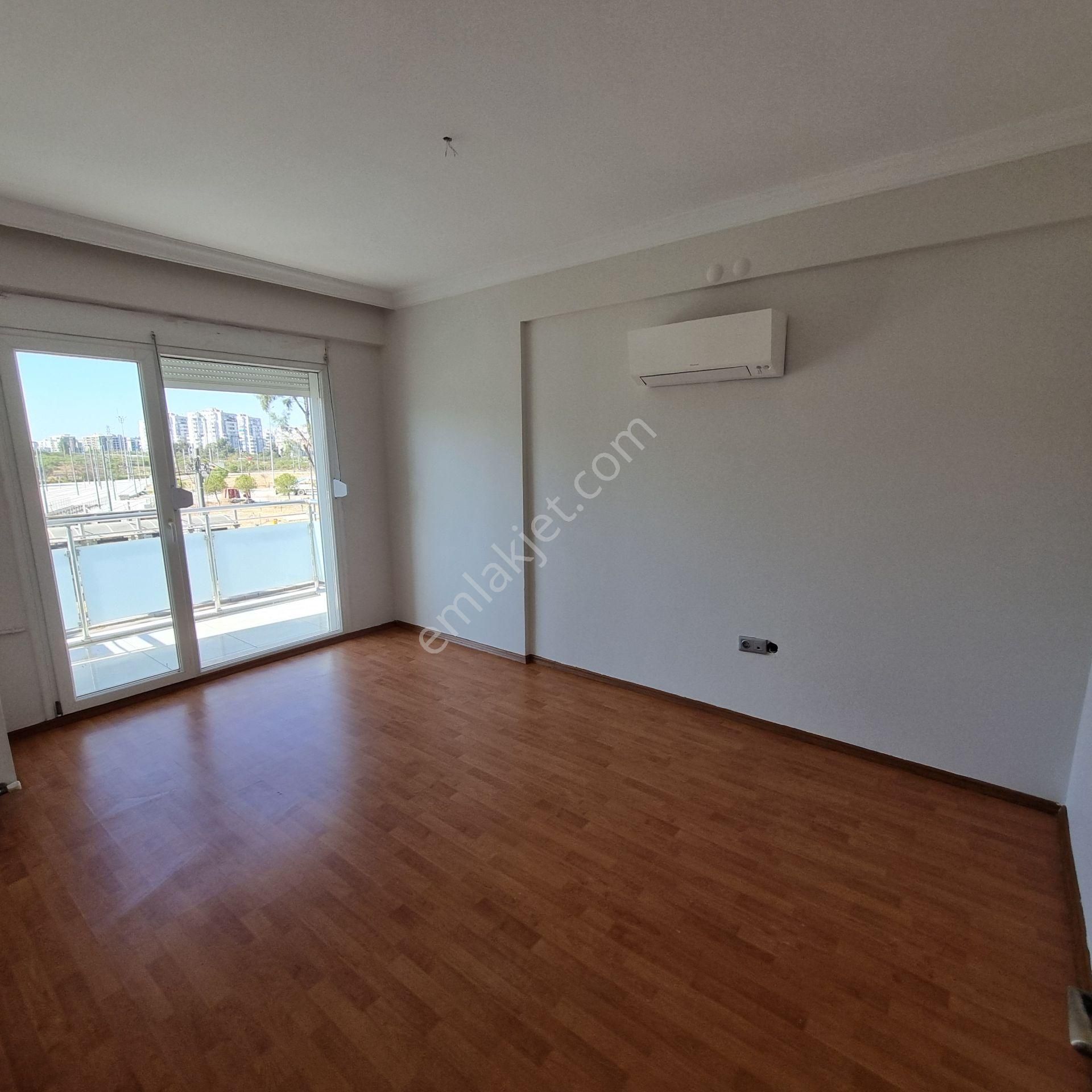 Mavişehir’in En Elit Sitesi Karya Evlerinde Havuz Manzaralı Kiracısız Satılık 3+1 Daire - Görsel 20