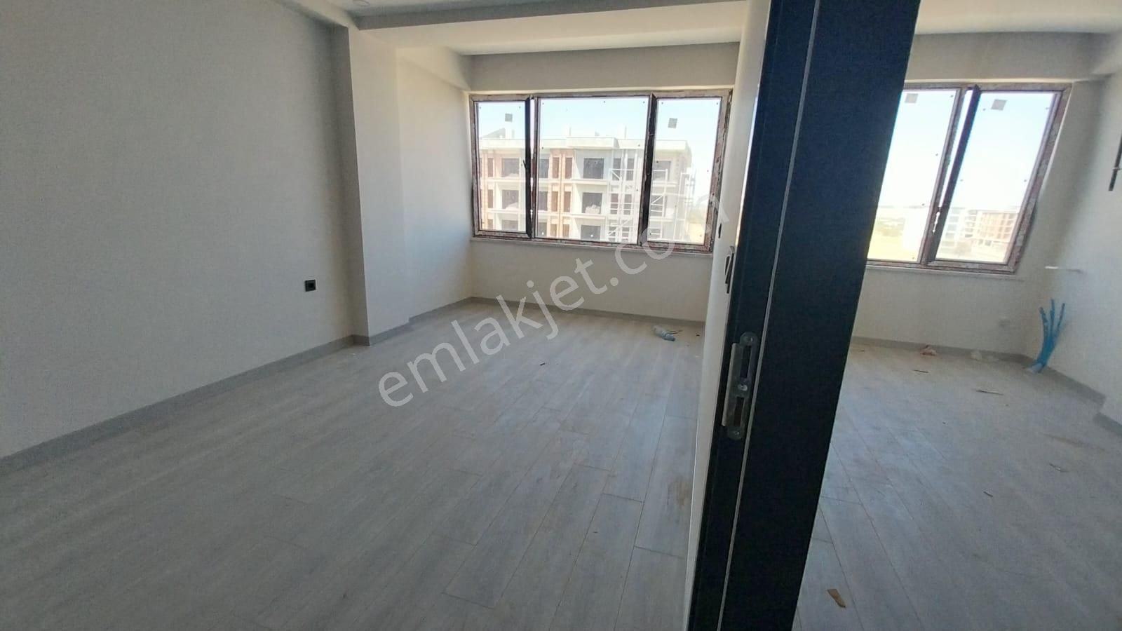 Ekşioğlu' Ndan Tekirdağ Süleymanpaşa Atatürk Mah Güzel Konumda 1+1 Satılık Daire - Görsel 13