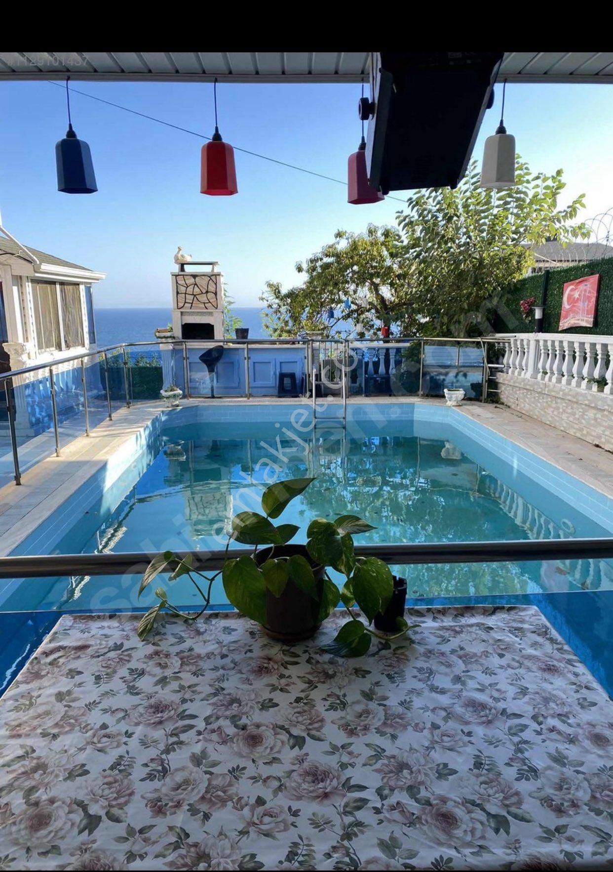 Satılık Müstakil Havuzlu Villa