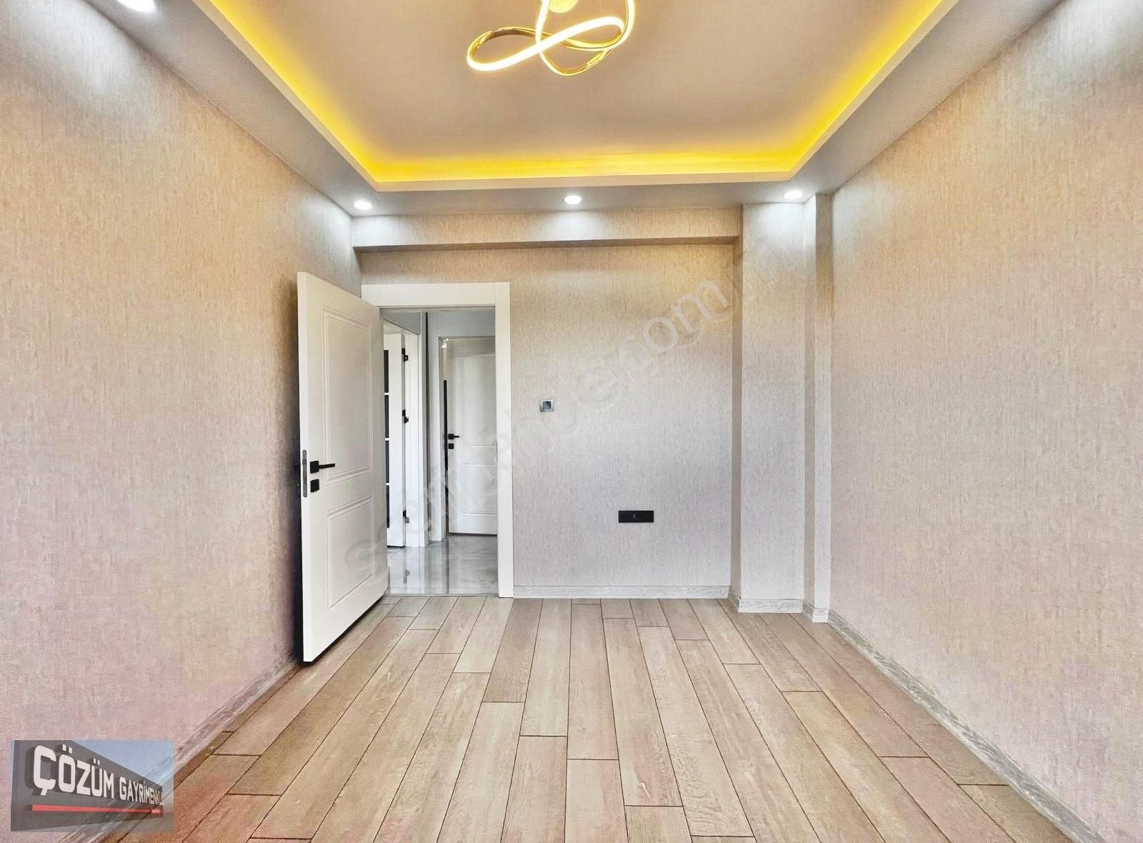 Fırsatlar Devam Ediyor Sıfır 3+1 Full Yapılı Ön Cephe Daire. - Görsel 3