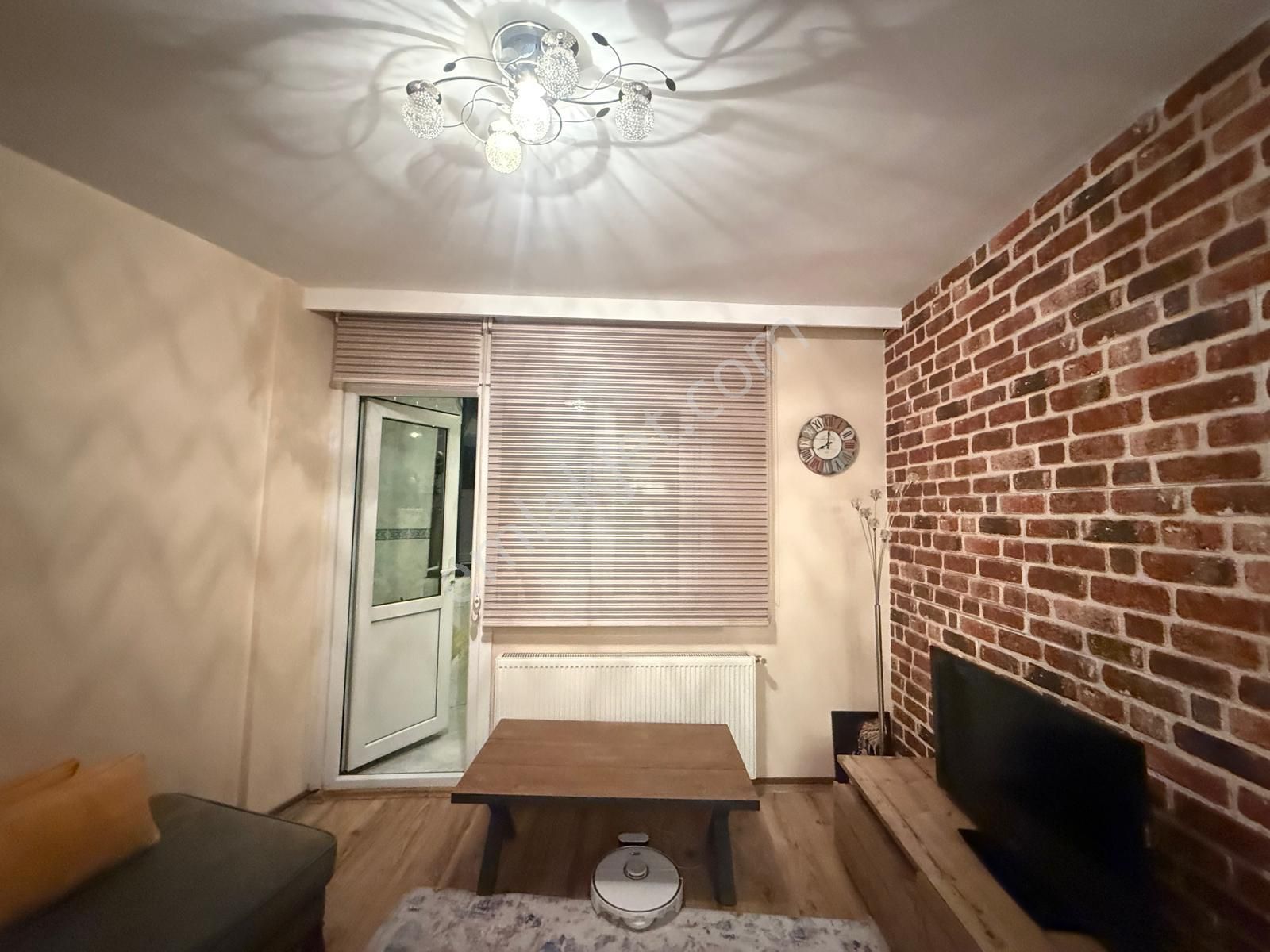 Şemsipaşada Tramvayın Dibinde Acil Satılık 3+1 Fırsat Daire!!! - Görsel 17