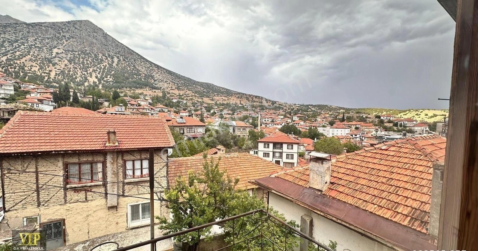 Vip Gayrimenkul'den Karyağdı Mah.2 Katlı Bahçeli Müstakil Ev - Görsel 22