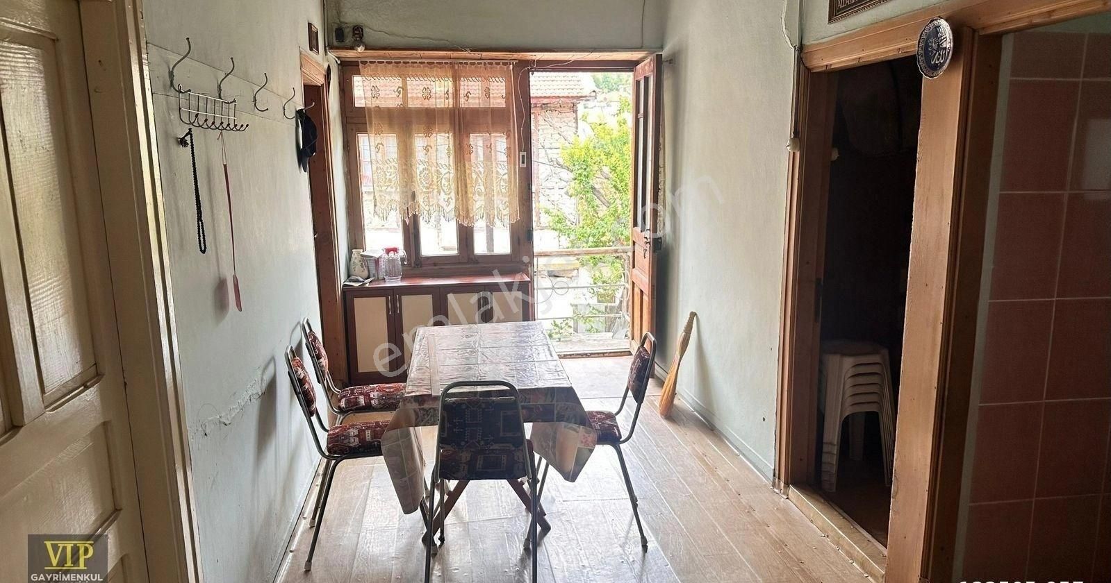 Vip Gayrimenkul'den Karyağdı Mah.2 Katlı Bahçeli Müstakil Ev - Görsel 12