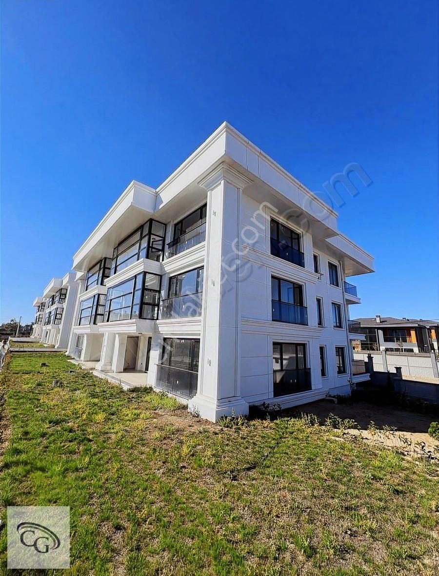 Çorlu Önerler Mah Satılık Göl Manzaralı Bahçe Katı 3+1 Daire - Görsel 15
