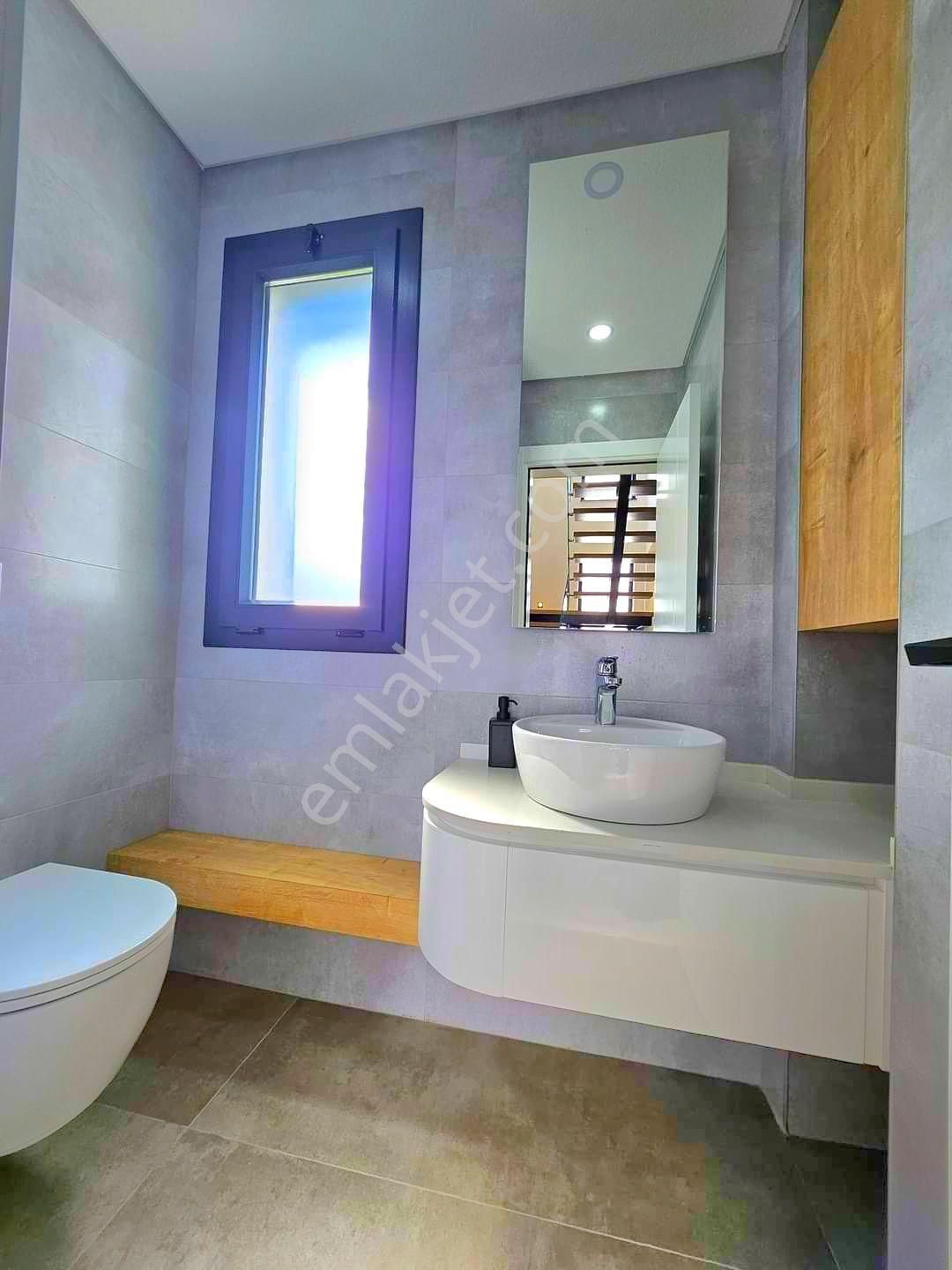 Güzelçamlıda Havuzlu Otoparklı Bahçeli Tek Müstakil 3+1 Sıfır Villa - Görsel 10