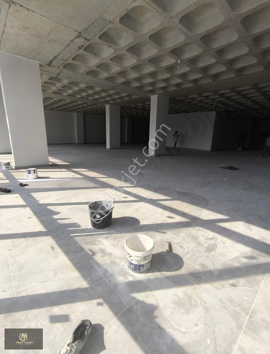 Habipler'de Cadde Cephe 600m2 Kiralık İş Yeri - Görsel 3