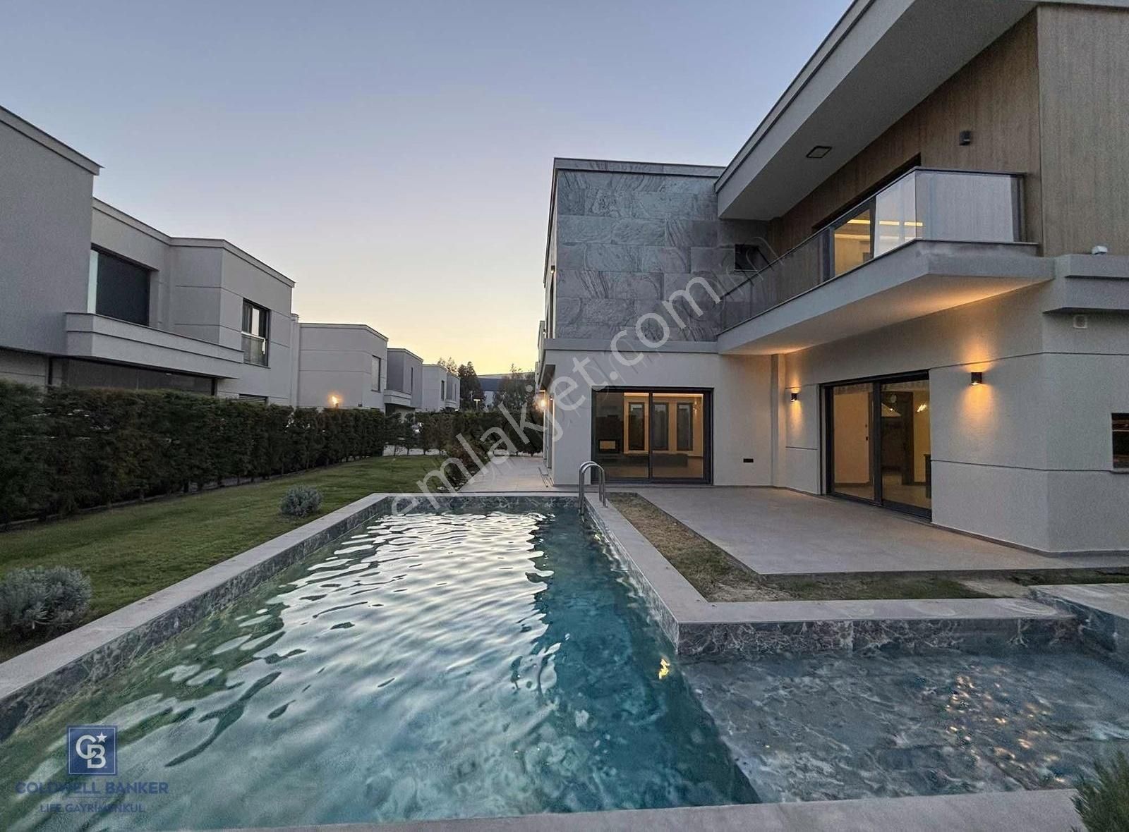 Sasalıda 5+1 Müstakil Havuzlu Kiralık Villa - Görsel 5