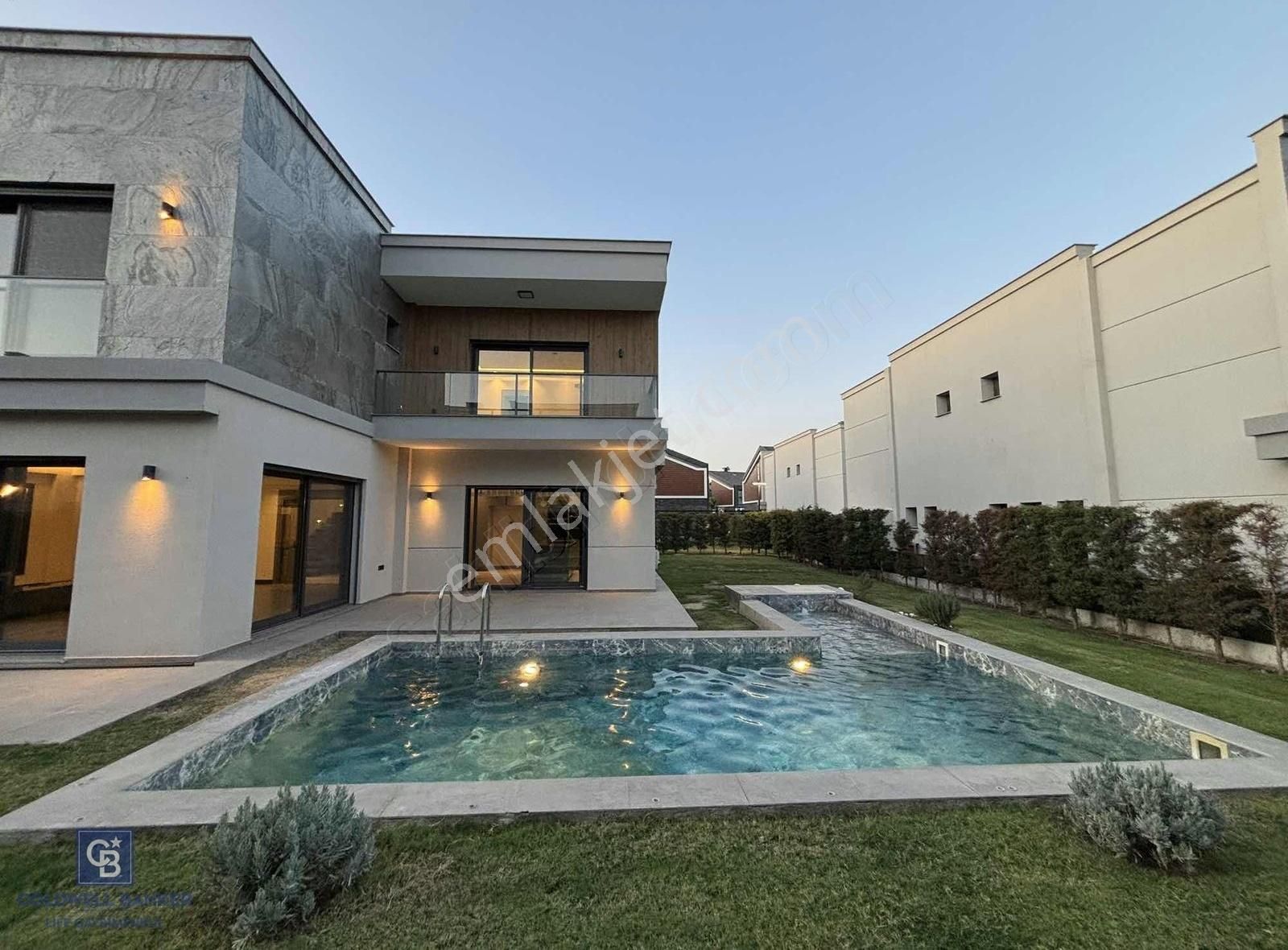 Sasalıda 5+1 Müstakil Havuzlu Kiralık Villa - Görsel 4