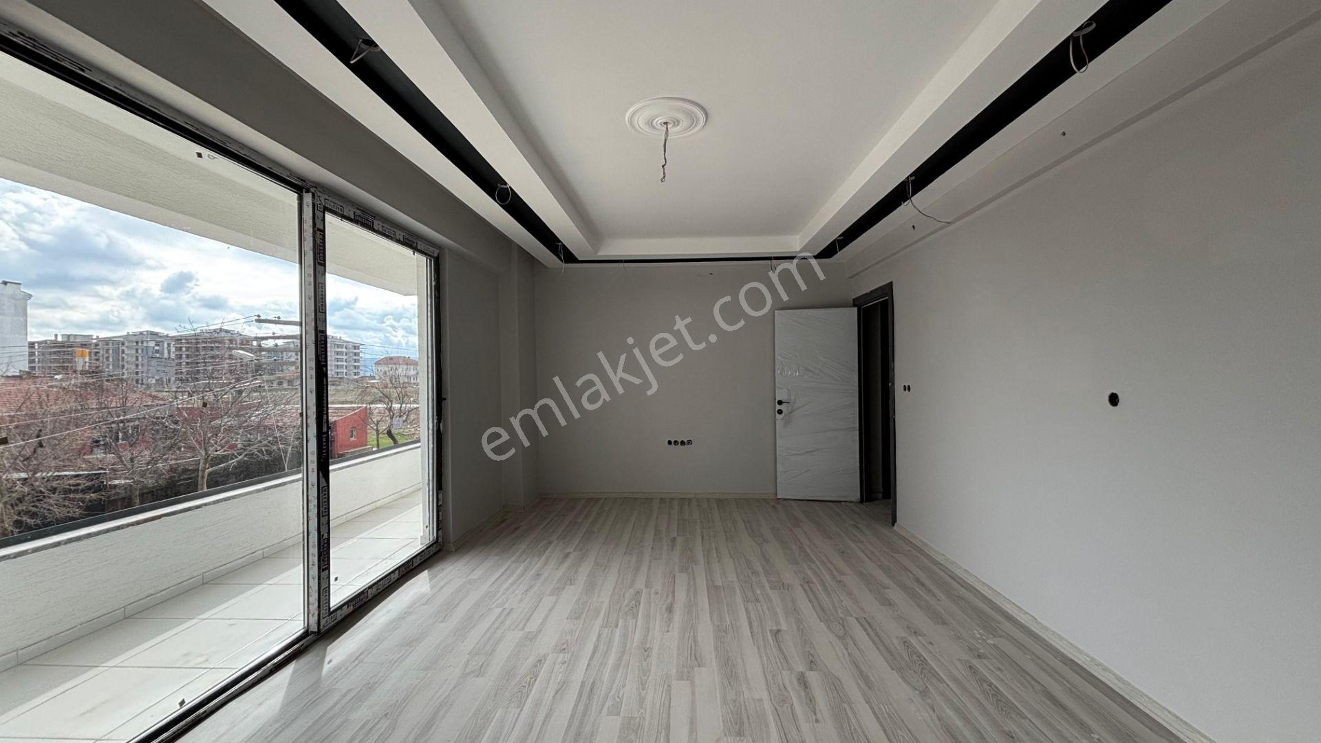 !! Recep Ümit'ten 71 Evler Mahallesinde Abant Caddesi Yakını Asansörlü (sıfır) 2+1 Lüks Daire Ce4!!