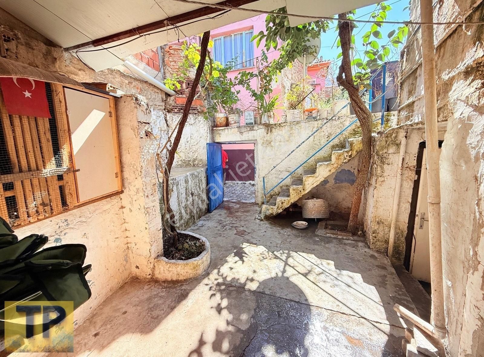 Süper Konumlu Satılık Müstakil Ev - Görsel 2