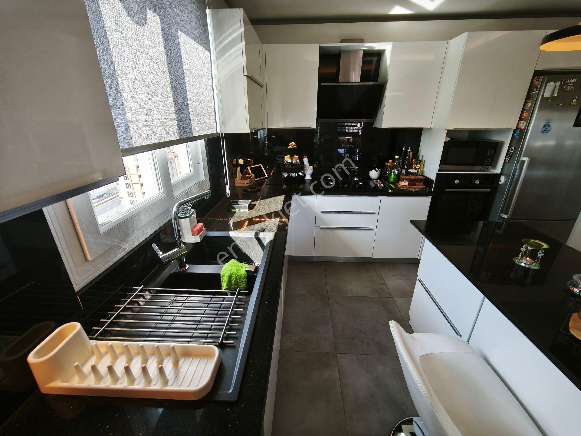 Esse Den Huzurevlerin De 3+1 Kapalı Mutfak Son Kat Sevenler İçin - Görsel 3