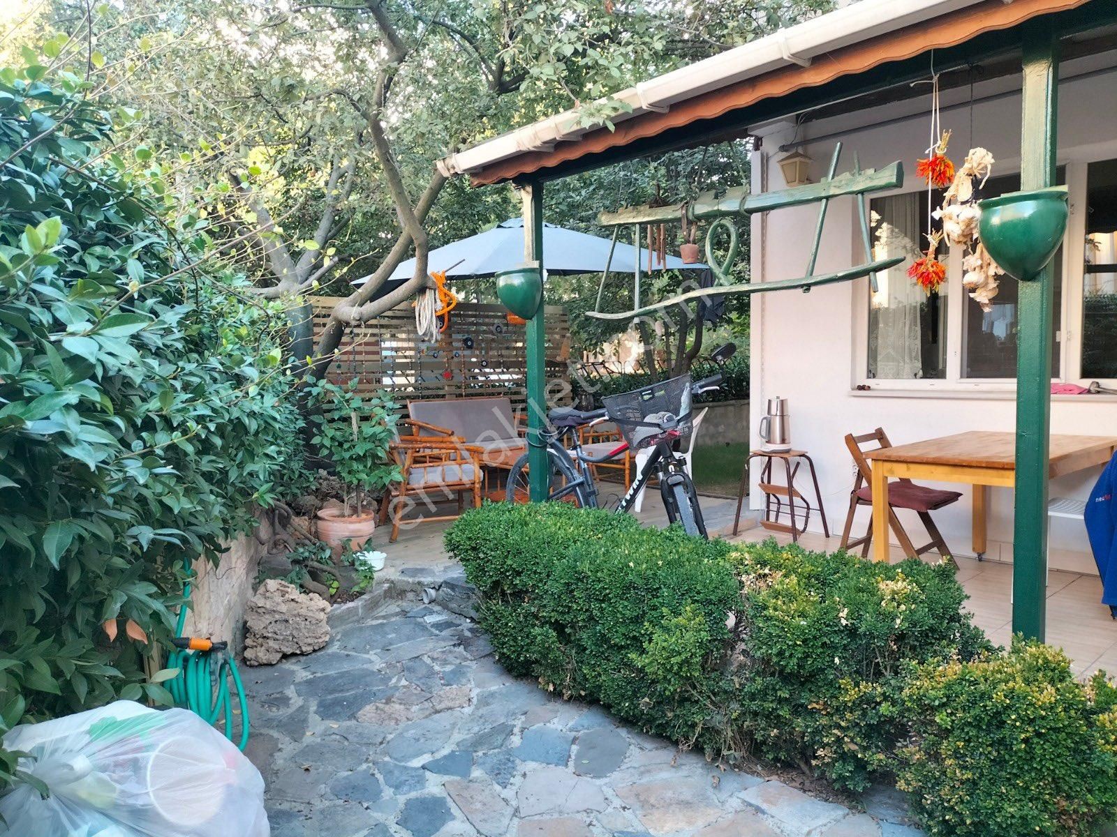 Mimaroba Daeski Çarmıklı Villalarında 250m2 Arsa İçerisinde 3 Katlı 4+1 Satılık Villa - Görsel 8