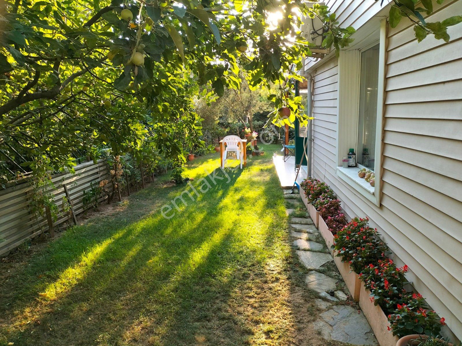 Mimaroba Daeski Çarmıklı Villalarında 250m2 Arsa İçerisinde 3 Katlı 4+1 Satılık Villa - Görsel 18