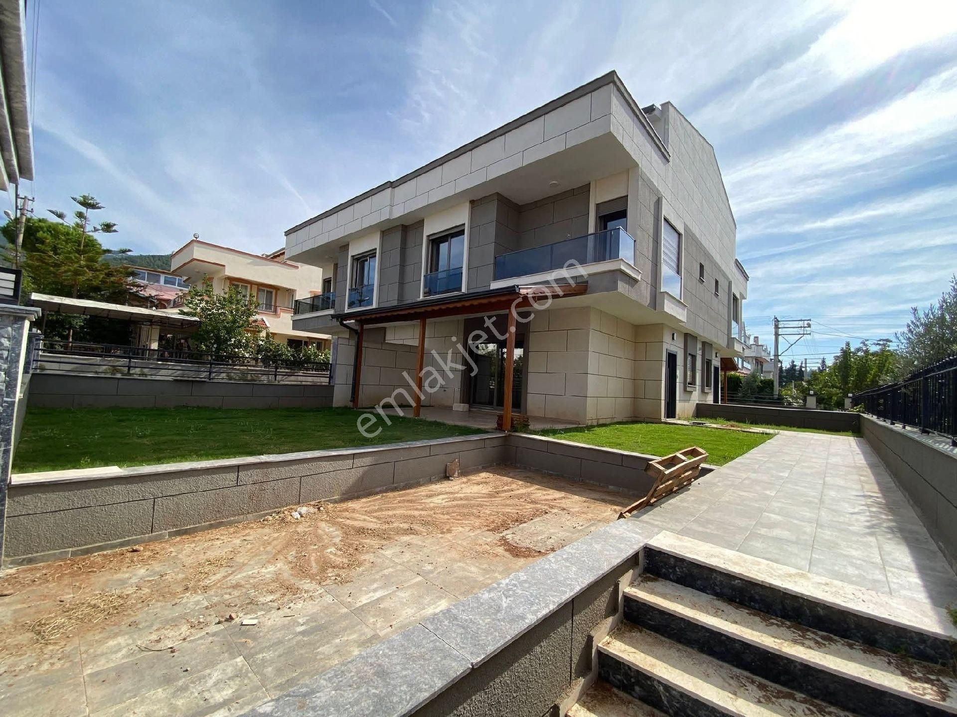 Gözütok Mimarlık Emlak 'tan Denize Yürüme Mesafesinde Sıfır Villa - Görsel 30