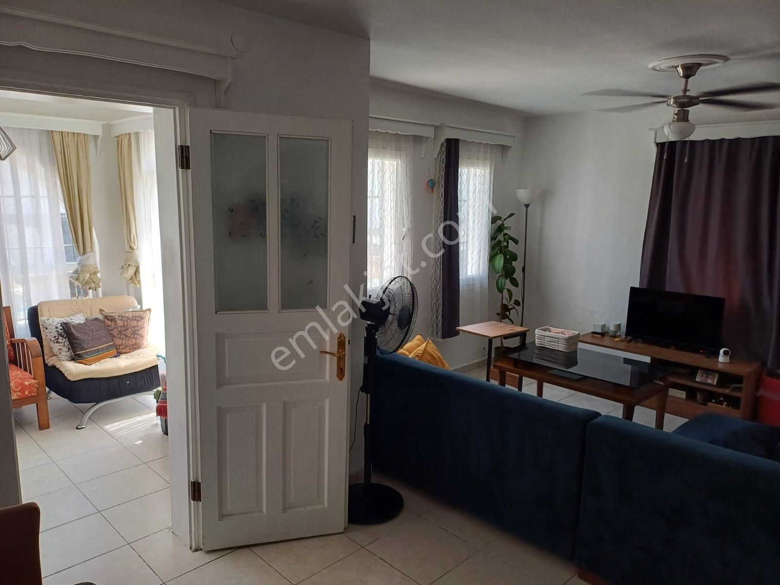 Yahşi Sahile 300 Mt Plajlı Sitede Geniş Bahçe Kullanımlı Villa - Görsel 10