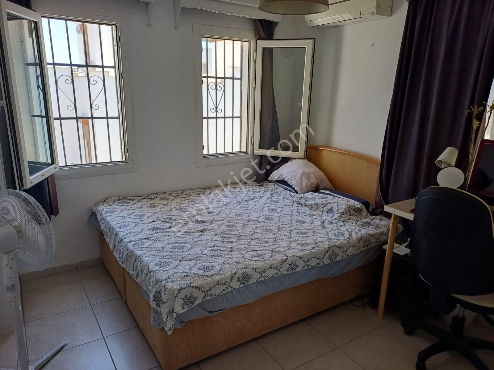 Yahşi Sahile 300 Mt Plajlı Sitede Geniş Bahçe Kullanımlı Villa - Görsel 13