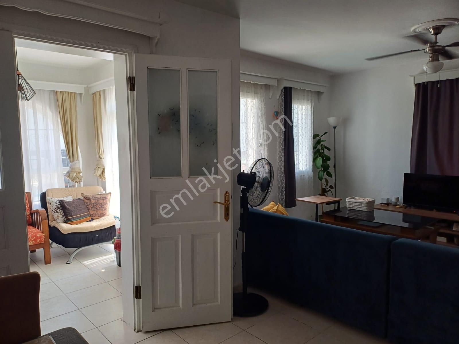 Yahşi Sahile 300 Mt Plajlı Sitede Geniş Bahçe Kullanımlı Villa - Görsel 7