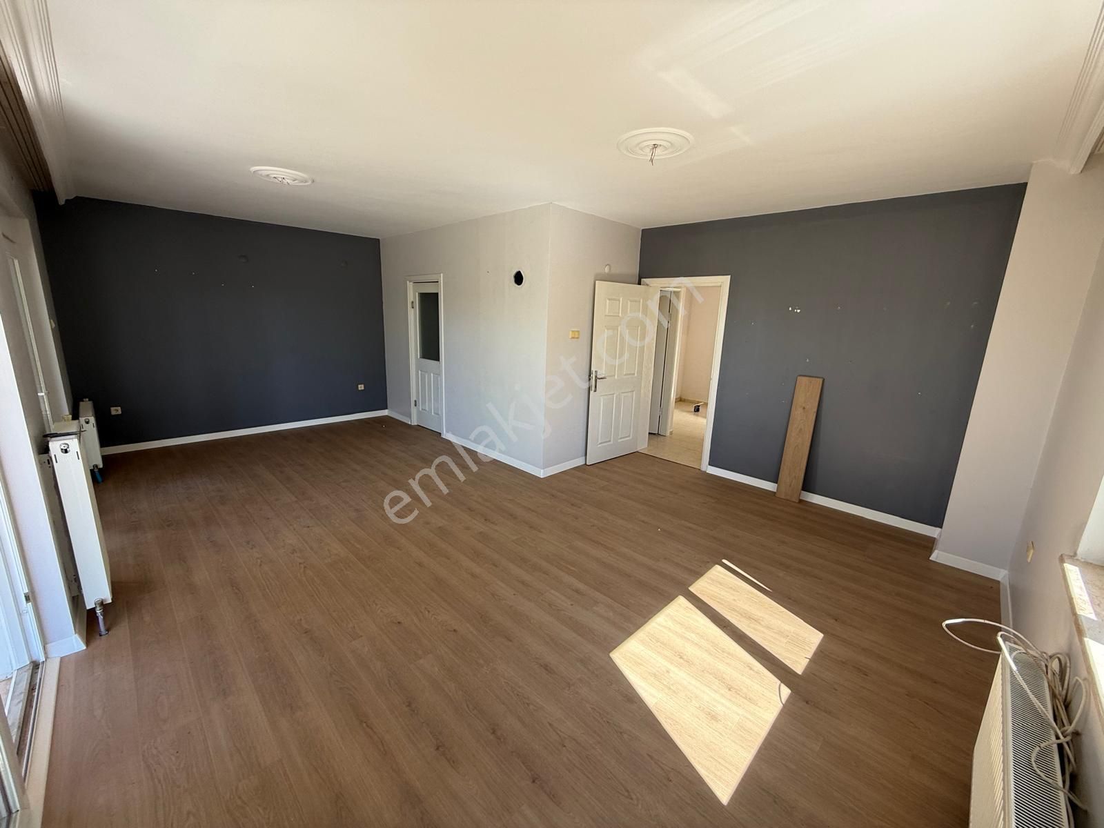 Emek Emlak'tan İlimtepe Atakent Sit.de Kiralık 3+1 Villa - Görsel 8