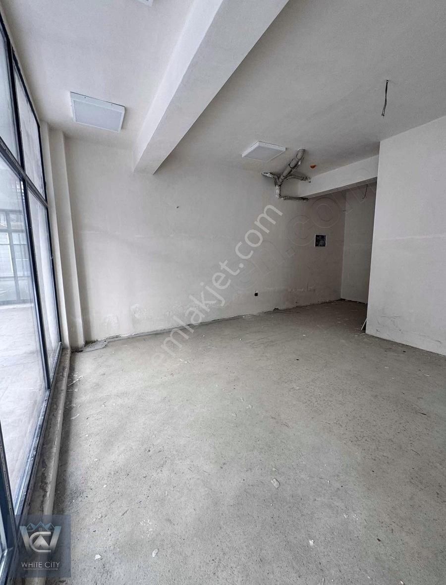 Zeytinburnu Telsiz Mah Toki Sitesinde Kiralık Dükan - Görsel 6