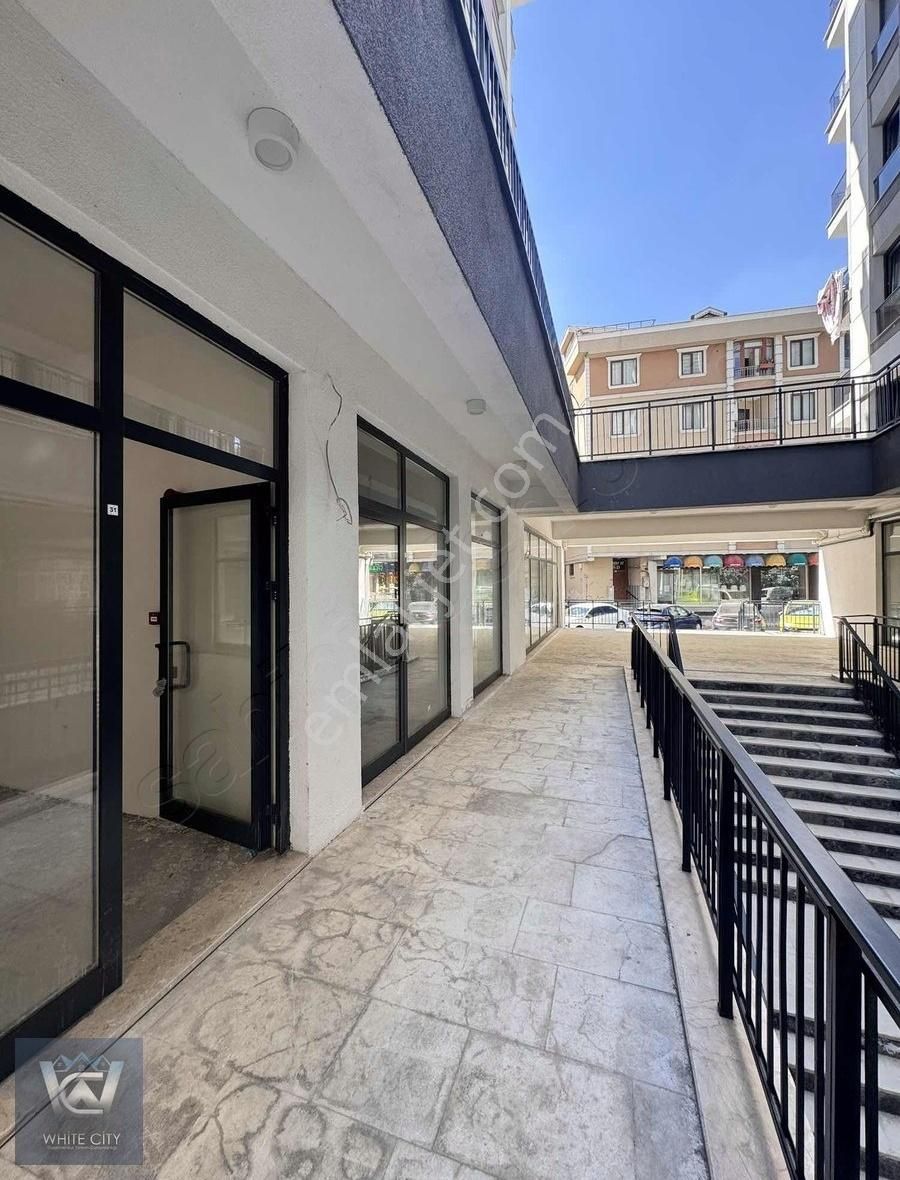 Zeytinburnu Telsiz Mah Toki Sitesinde Kiralık Dükan - Görsel 4