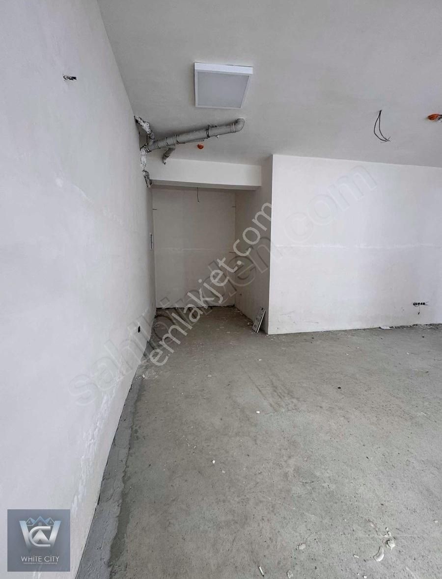 Zeytinburnu Telsiz Mah Toki Sitesinde Kiralık Dükan - Görsel 7