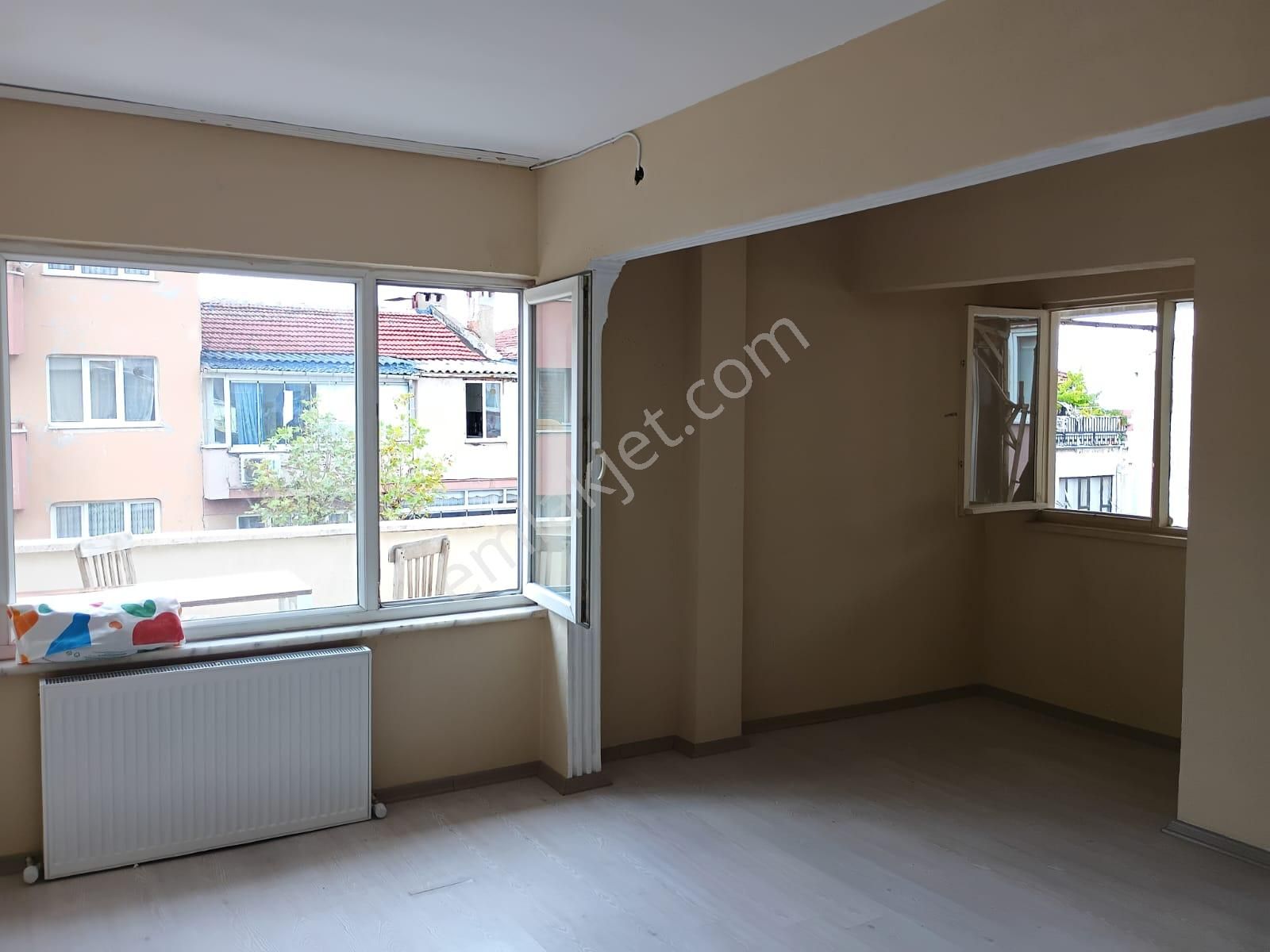 İncirli Caddesinde Geniş Teraslı 2+1 Daire - Görsel 16