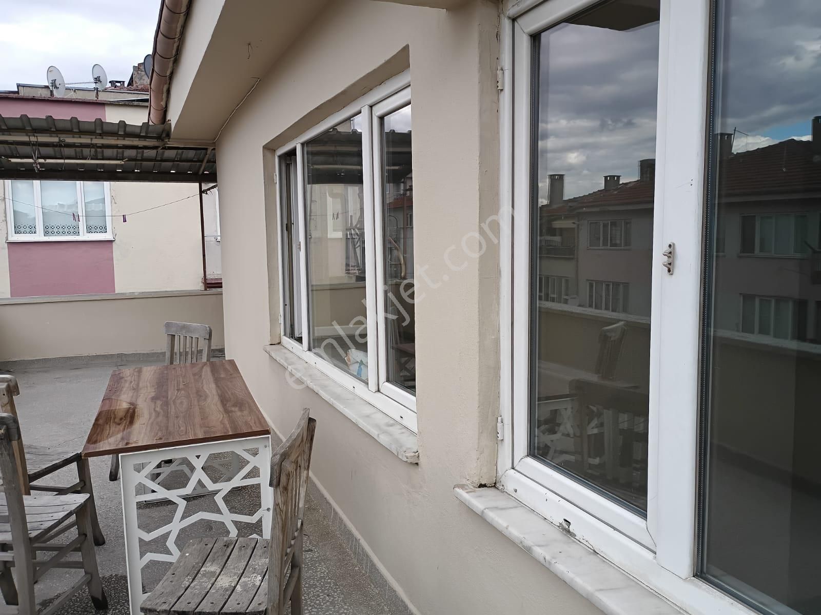 İncirli Caddesinde Geniş Teraslı 2+1 Daire - Görsel 18