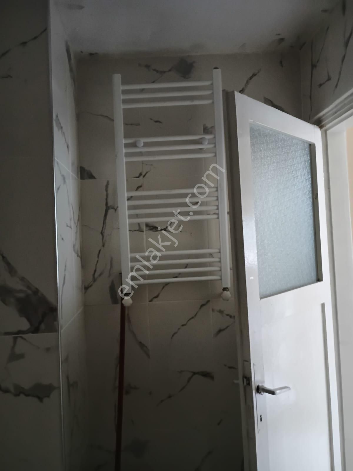 İncirli Caddesinde Geniş Teraslı 2+1 Daire - Görsel 5