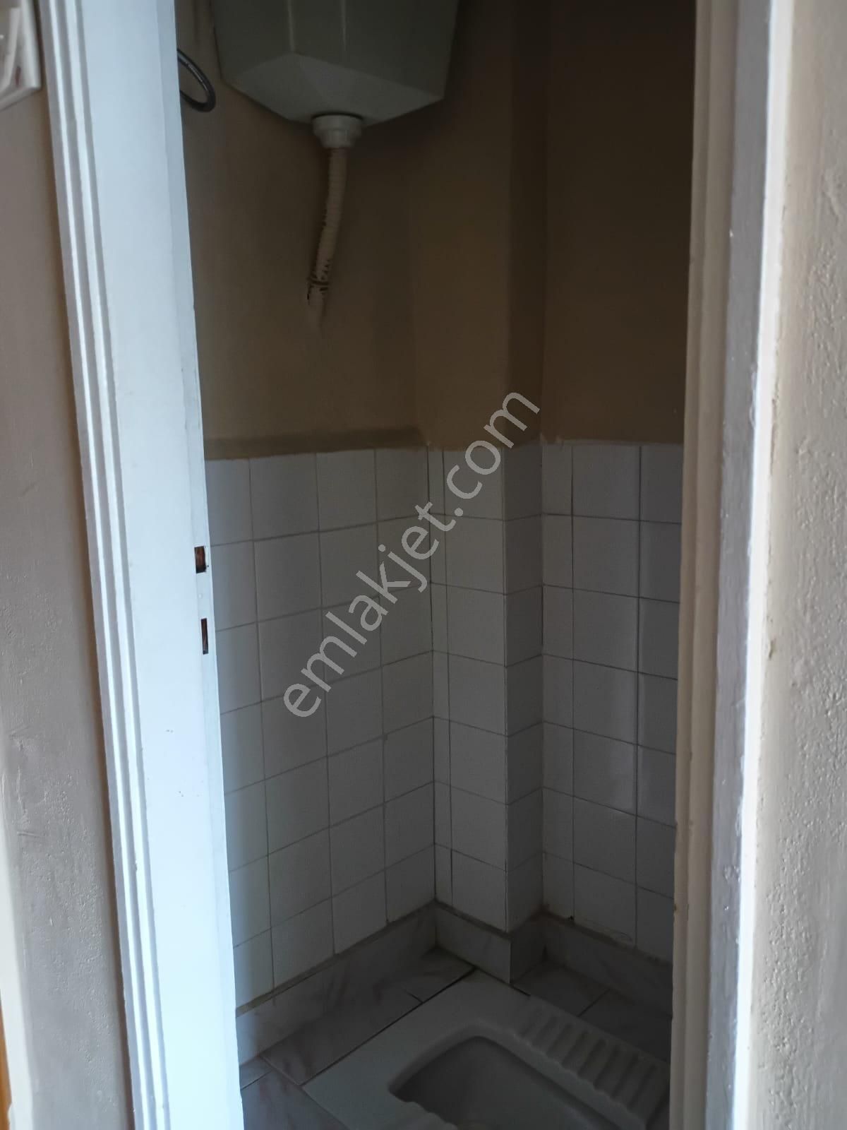 İncirli Caddesinde Geniş Teraslı 2+1 Daire - Görsel 9