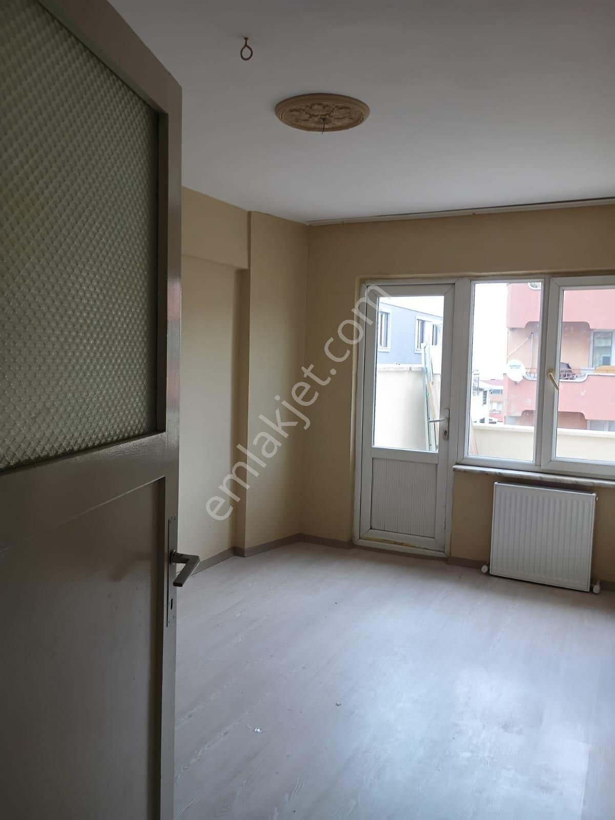 İncirli Caddesinde Geniş Teraslı 2+1 Daire - Görsel 10