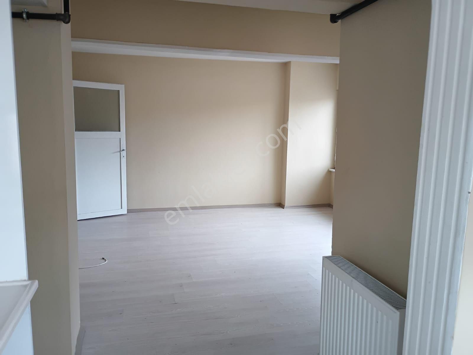 İncirli Caddesinde Geniş Teraslı 2+1 Daire - Görsel 21