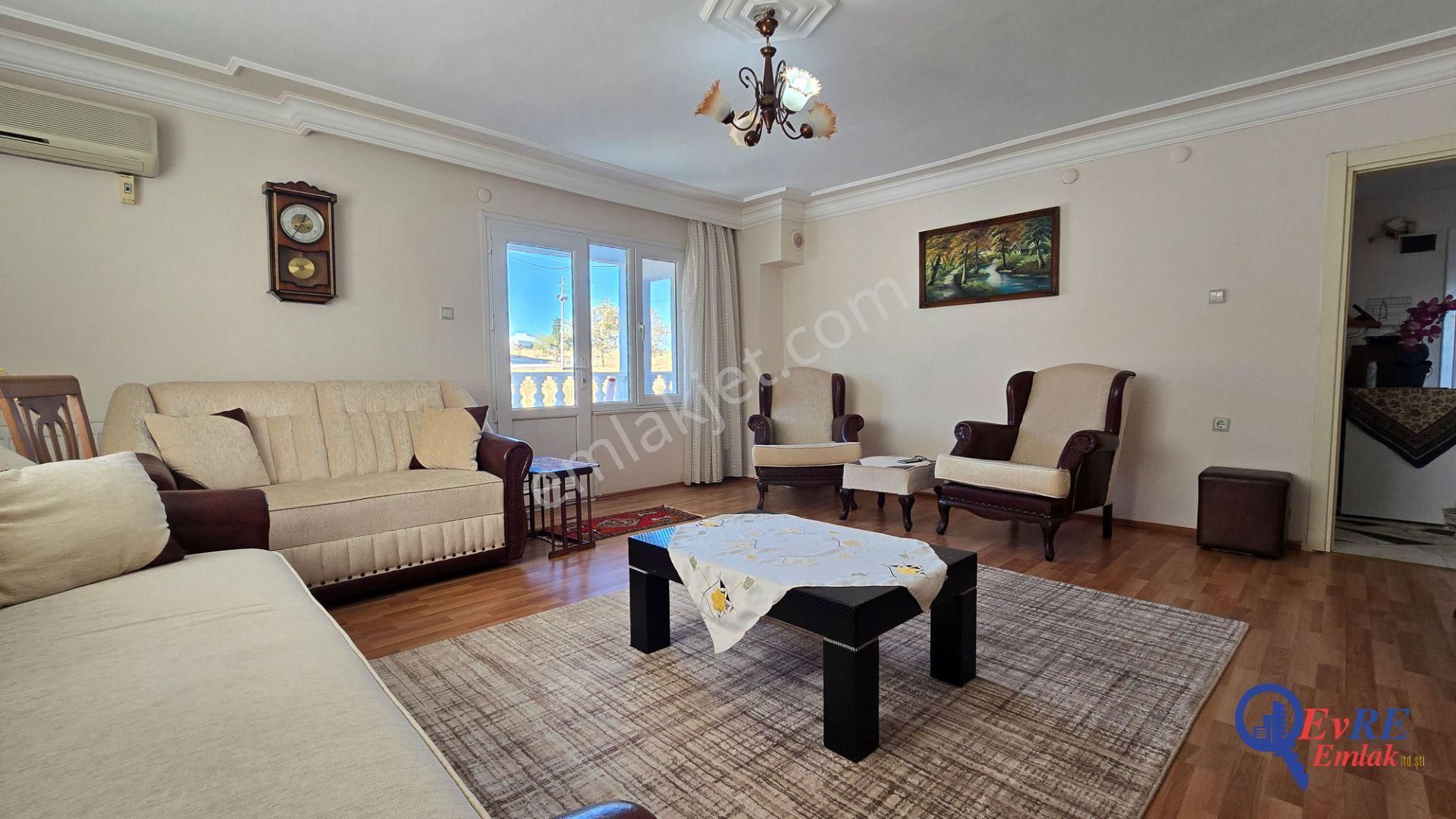 Evre Emlaktan İki Daire 6+2 Komple Satılık Müstakil Bina 444 M2 - Görsel 4