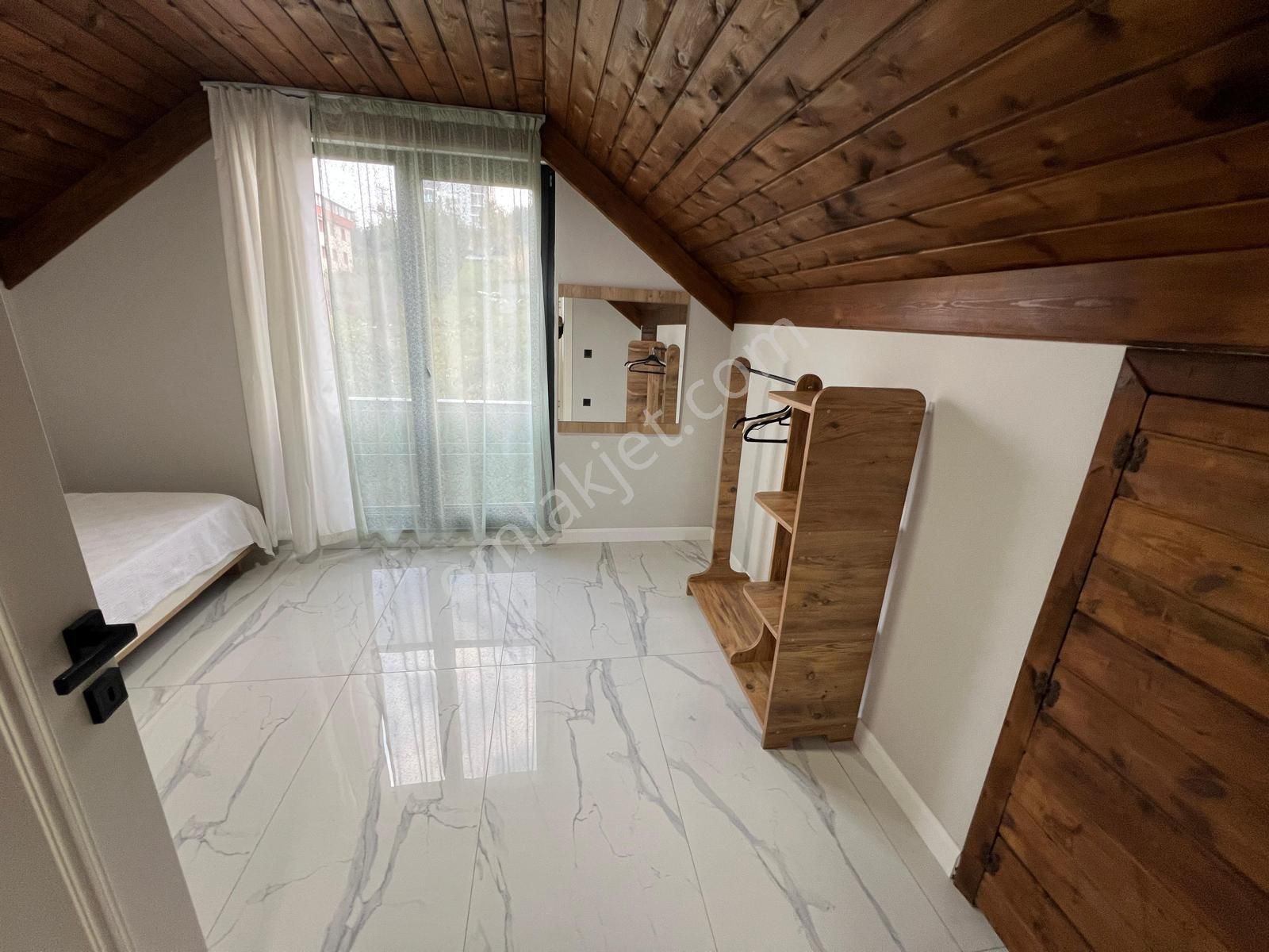 Trabzon'da Kiralık Havuzlu Villa (1 Haziran Çıkışlı) - Görsel 10