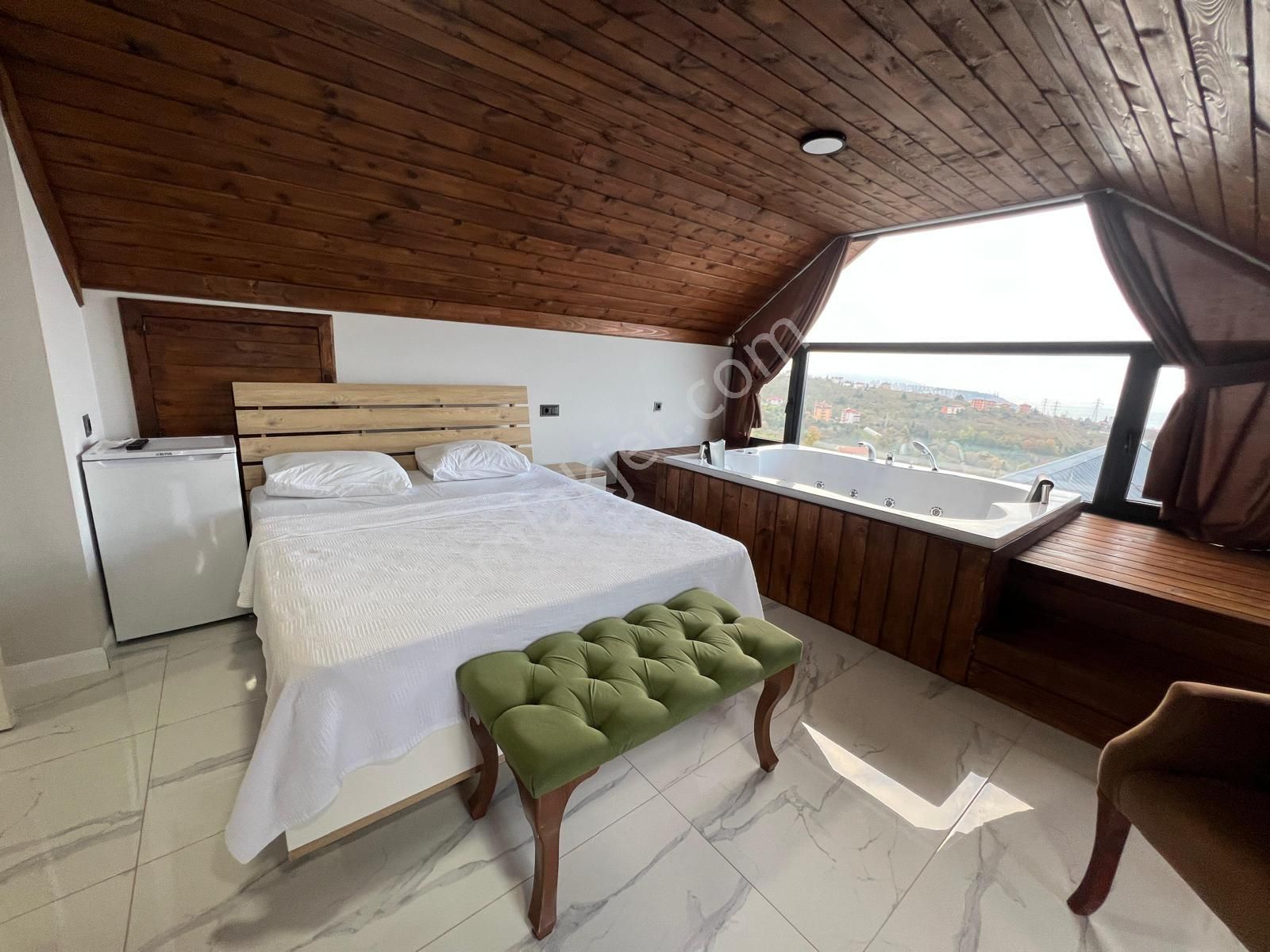 Trabzon'da Kiralık Havuzlu Villa (1 Haziran Çıkışlı) - Görsel 6