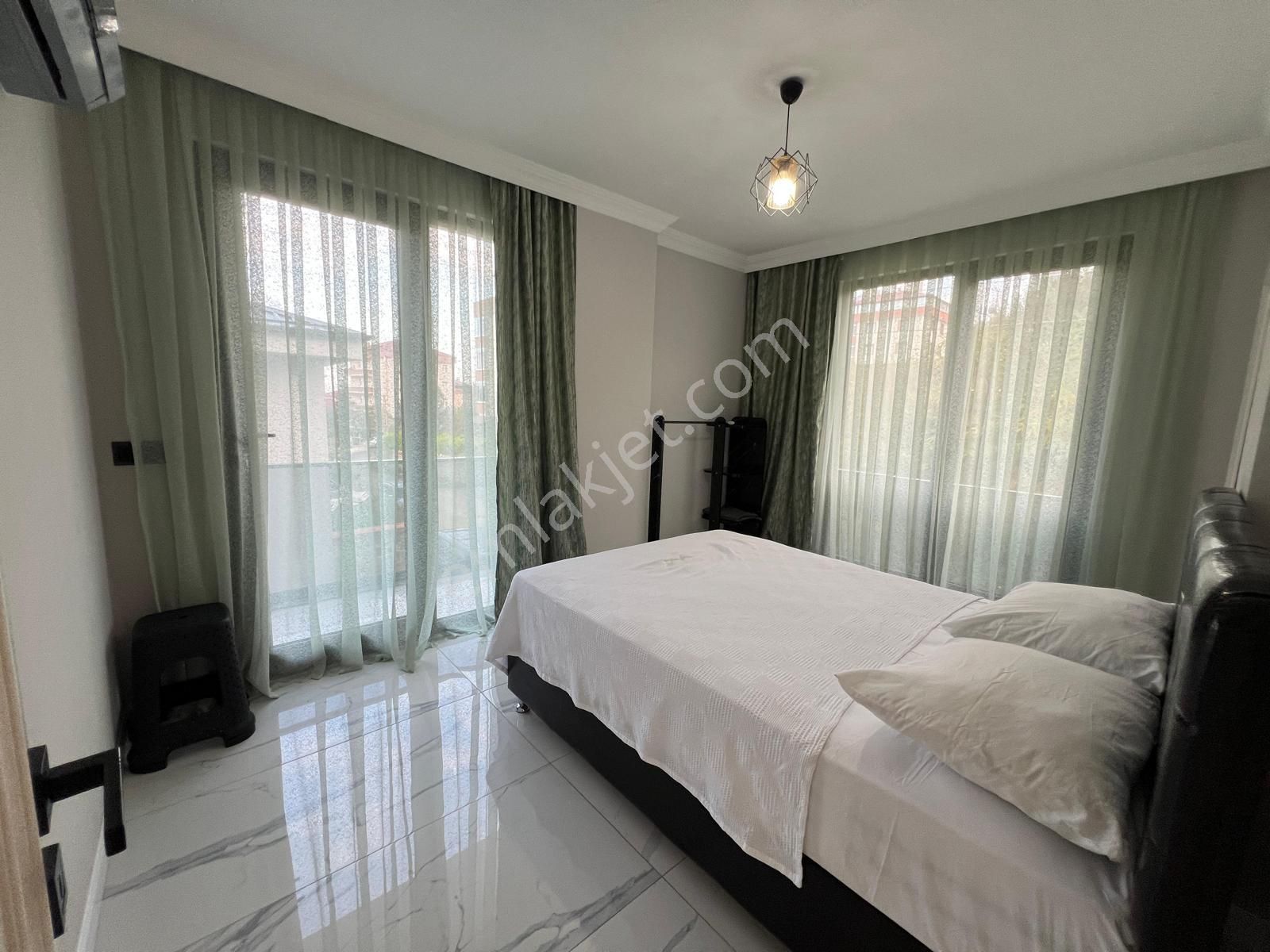 Trabzon'da Kiralık Havuzlu Villa (1 Haziran Çıkışlı) - Görsel 13