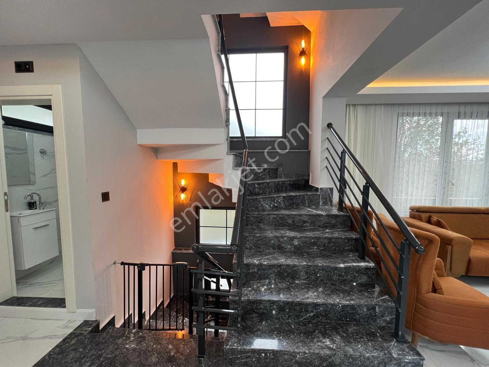 Trabzon'da Kiralık Havuzlu Villa (1 Haziran Çıkışlı) - Görsel 16