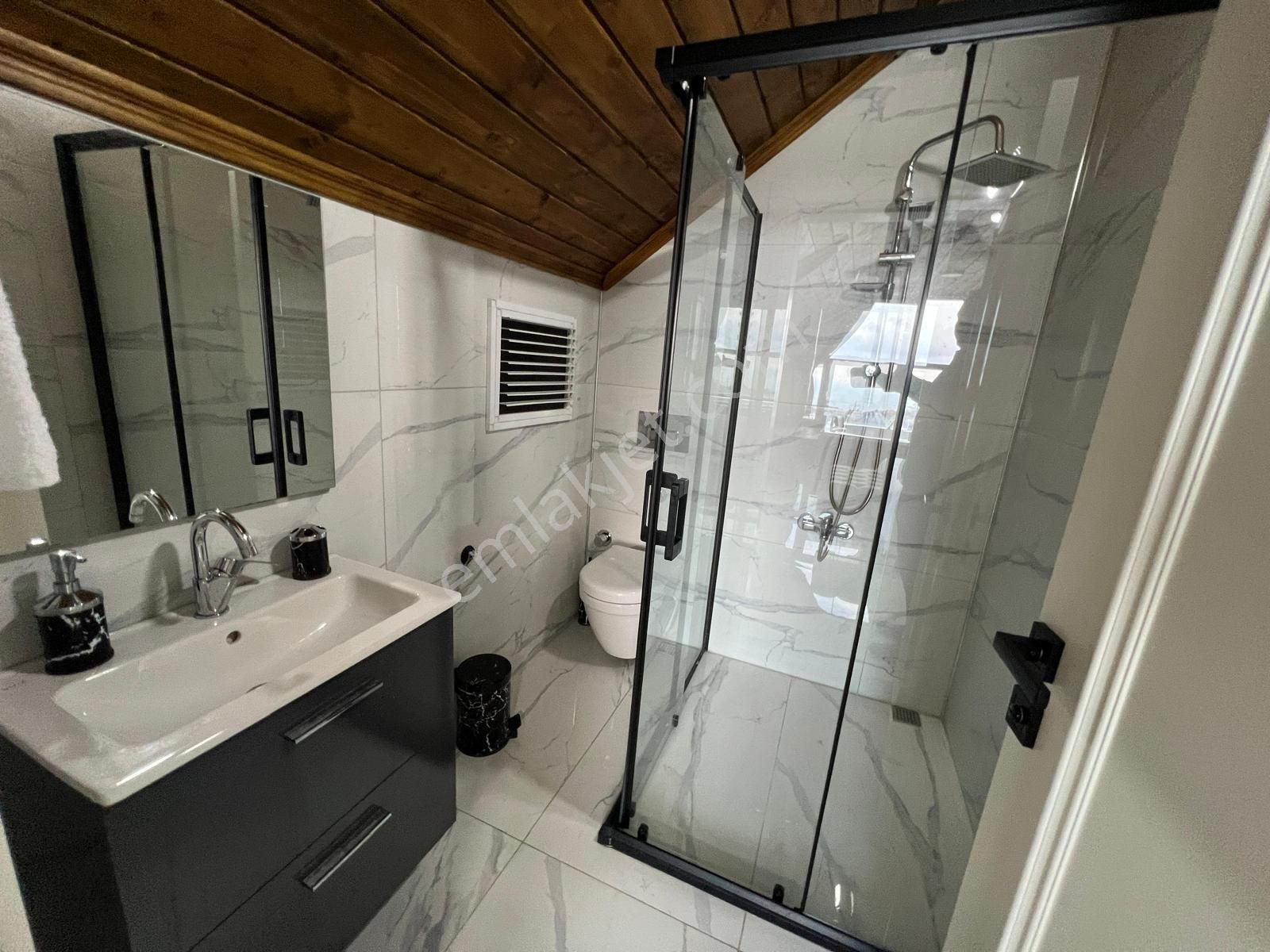 Trabzon'da Kiralık Havuzlu Villa (1 Haziran Çıkışlı) - Görsel 8