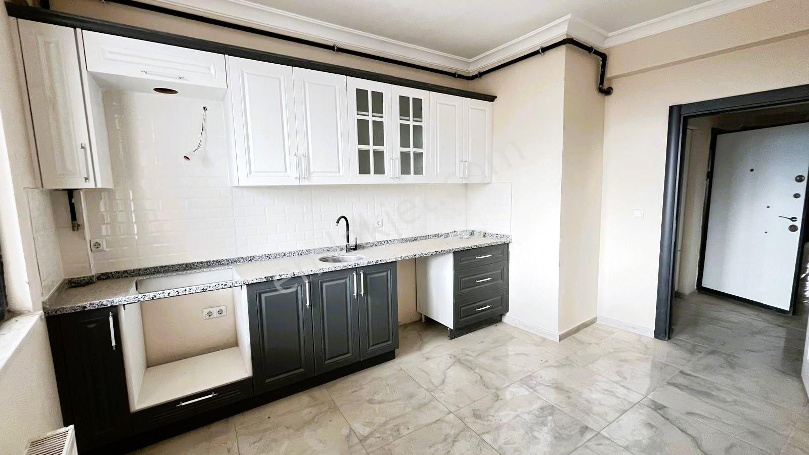 İnegöl'de 7+1 Fırsat Sıfır Satılık Dubleks Daire - Görsel 4