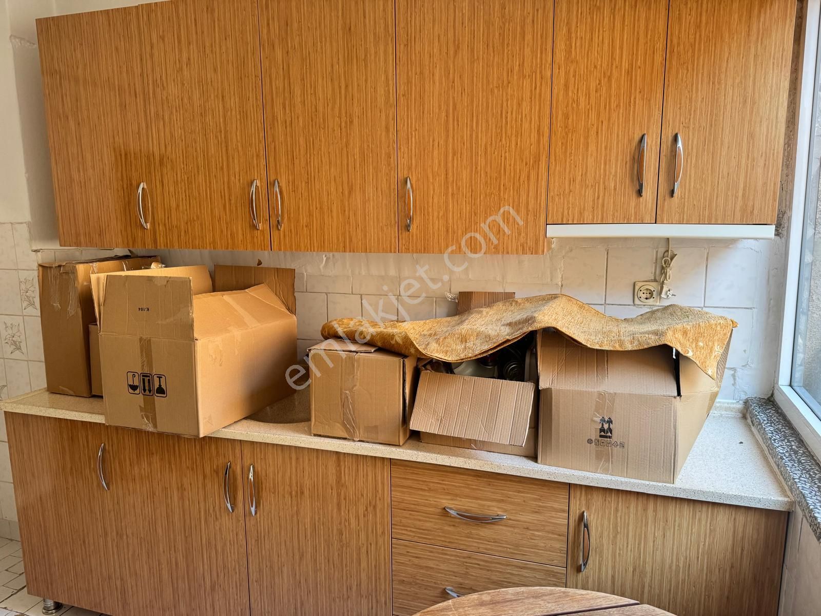 Trabzon Meydana Yakın 3+1 Kiralık Sobalı Daire - Görsel 16