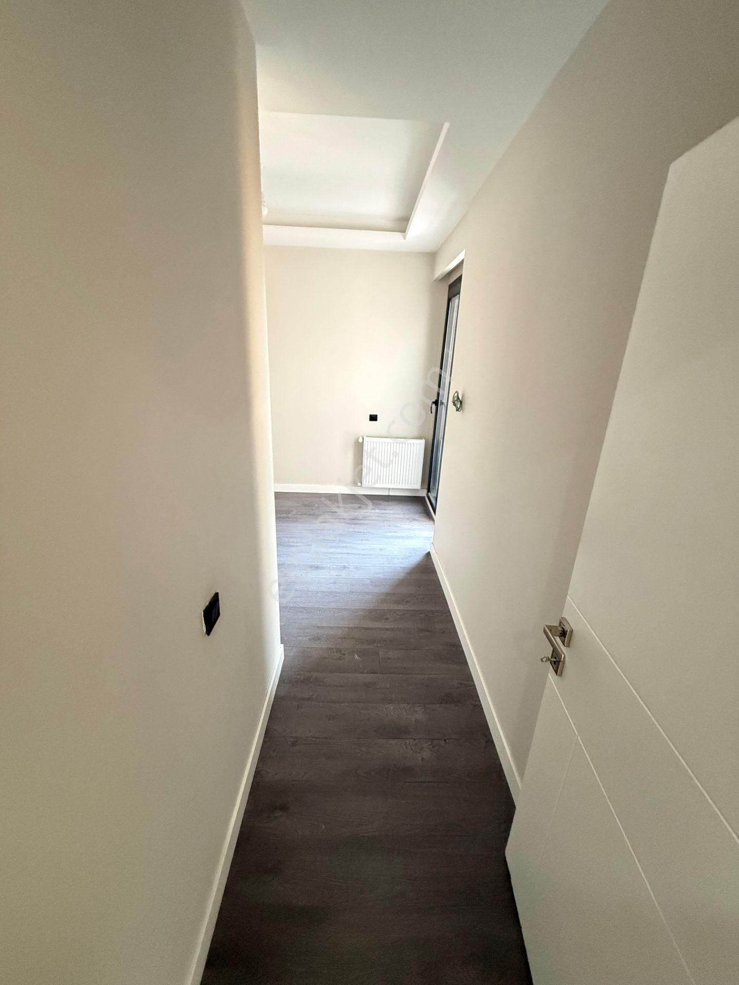 Tece Deniz Mah. De Havuzlu Çift Cepheli Geniş 1+1 Kiralık Daire - Görsel 14