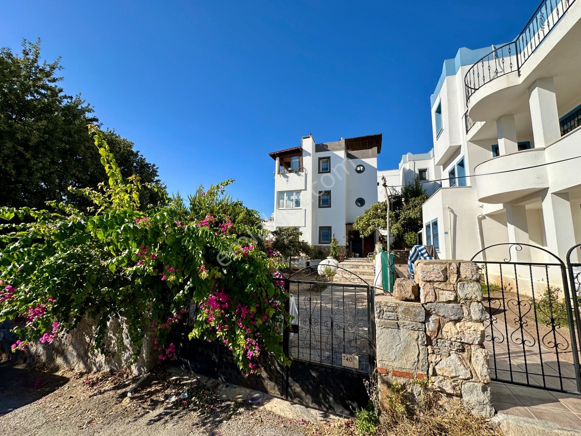 Bodrum Turgutreis'te Deniz Manzaralı Tertemiz 3+1 Daire - Görsel 3