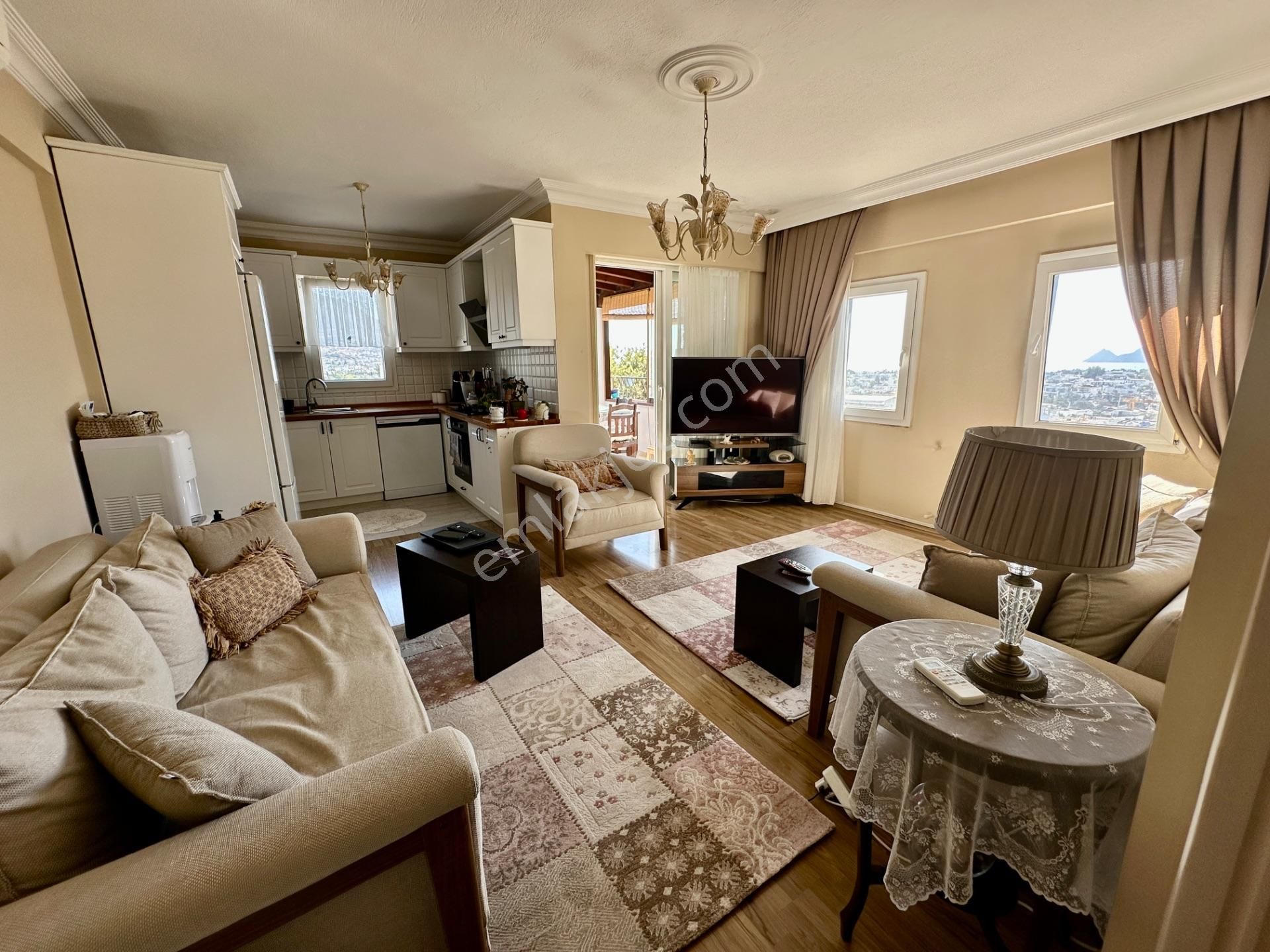 Bodrum Turgutreis'te Deniz Manzaralı Tertemiz 3+1 Daire - Görsel 7