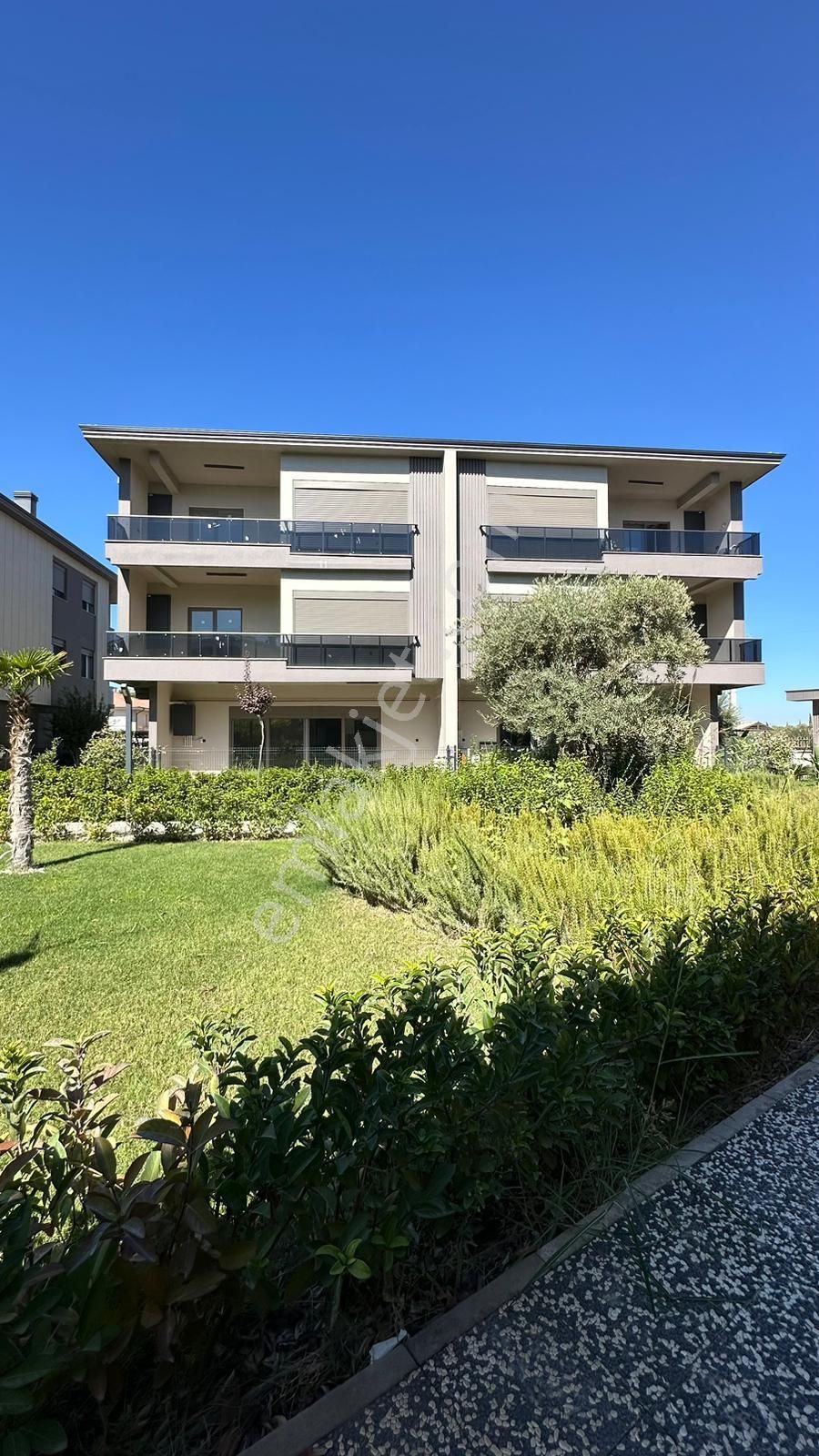 Yasinkuzu'dan Cattavilla Premium'da Kiralık 3+1 Daire