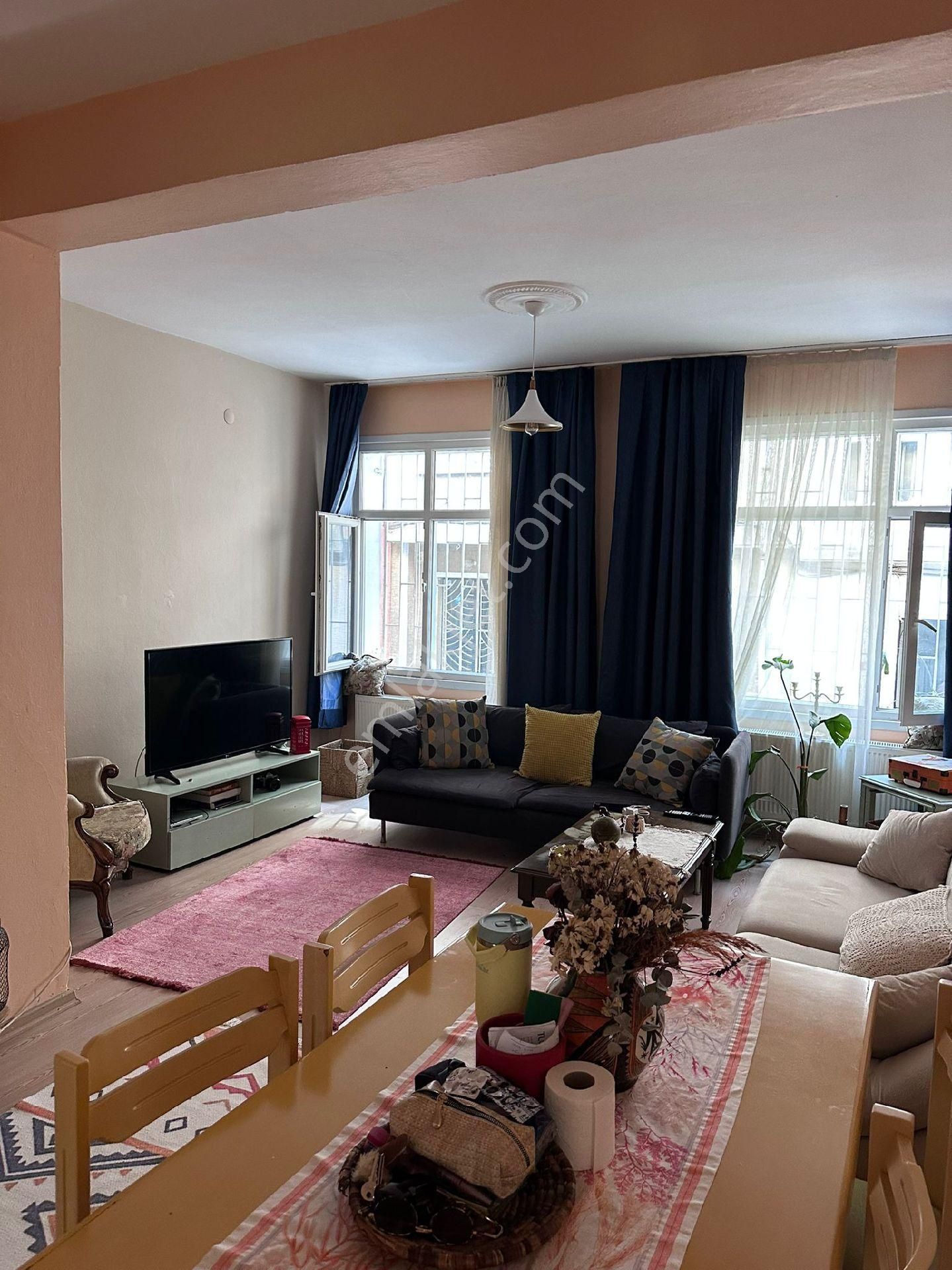 3+1 2 Kat Üsküdar Zeynep Kamil'de Satılık Daire - Görsel 2