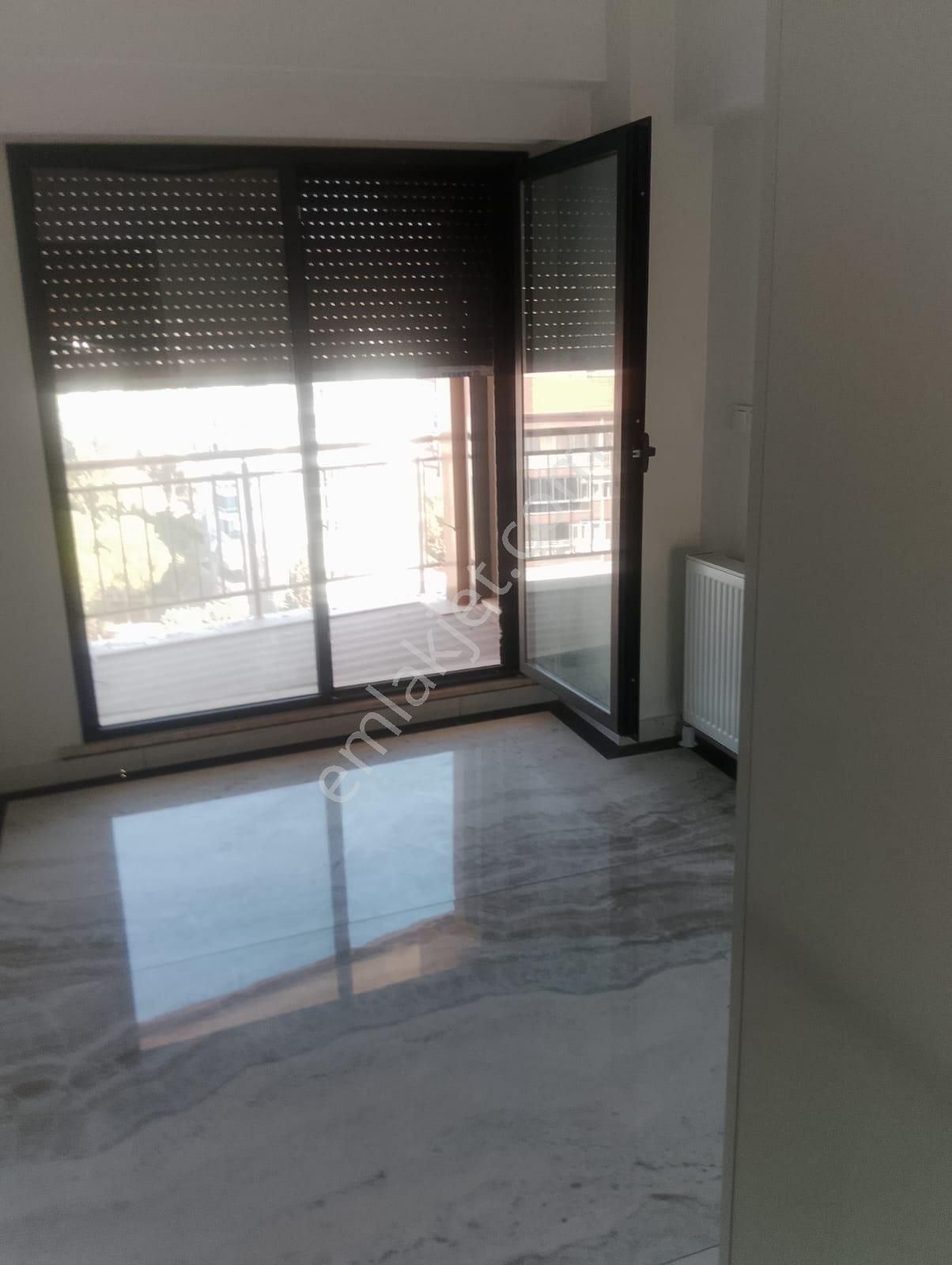 Karşıyaka’nın Zübeydehanım Mah.üzeyiroğlu Royal Resıdence Farklı Döşemesi İle Satılıktır - Görsel 11